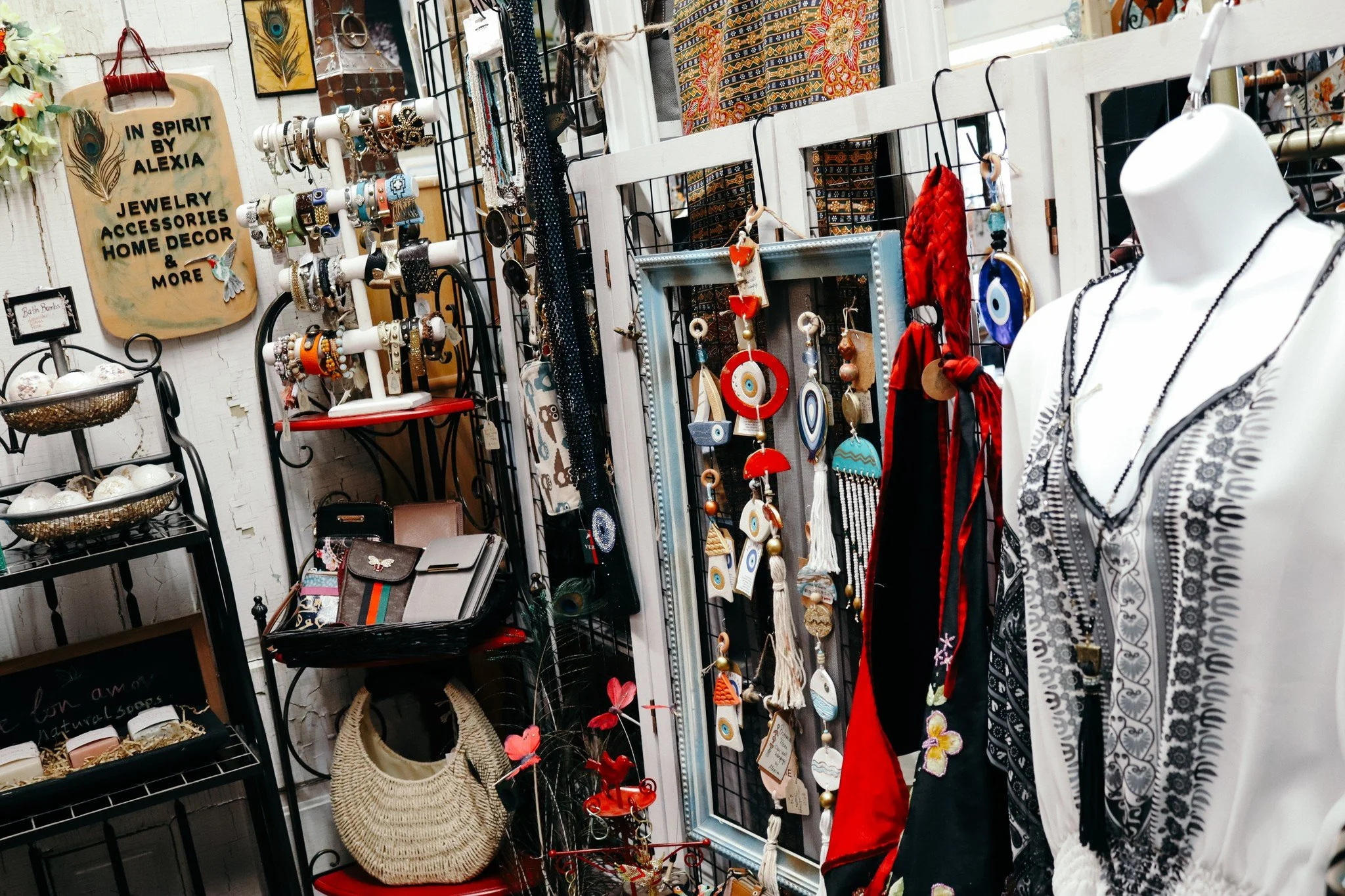 START YOUR SMALL BUSINESS AT PRESTIGE! 🌿

Join @prestigecreativemarkets as a shop owner! You'll establish brand awareness, generate more sales opportunities, and gain experience as an entrepreneur in a fun and supportive environment. Visit the link 