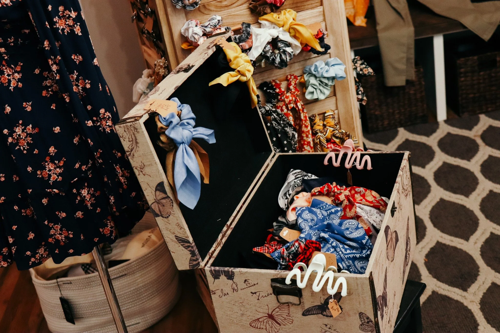 DRESS UP YOUR HAIRSTYLE!

Have you browsed our selection of hair accessories? We have headbands, pins, scrunchies, and more! Grab something for your style or pick up a thoughtful gift. And, we also have fairy hair offerings onsite. Stop in - we are o