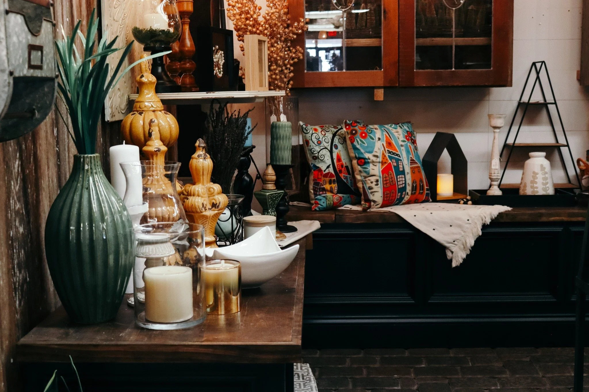 WE HAVE A WIDE SELECTION OF HOME GOODS!

Our charming 8,000 square foot space offers over 90+ small shops specializing in home d&eacute;cor, furniture, antiques, rustic accents, and more. Visit us today and find new pieces for your home! There's some
