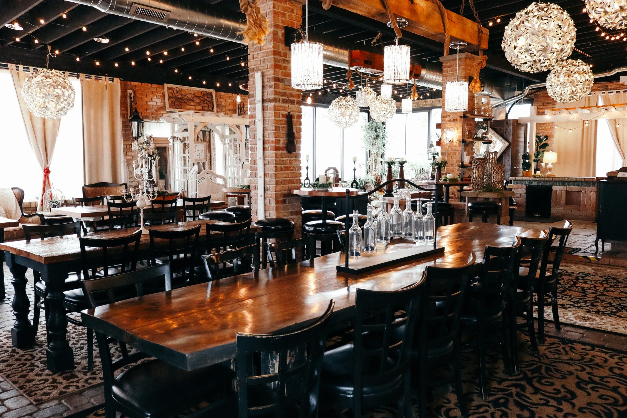 ENJOY $100 OFF OUR EVENT SPACE!

Looking for the perfect spot for your rehearsal dinner, women's group, or other event? Reserve a Wednesday or Thursday date and enjoy $100 off the room rental!

Our space features rustic brick + stone, lots of natural