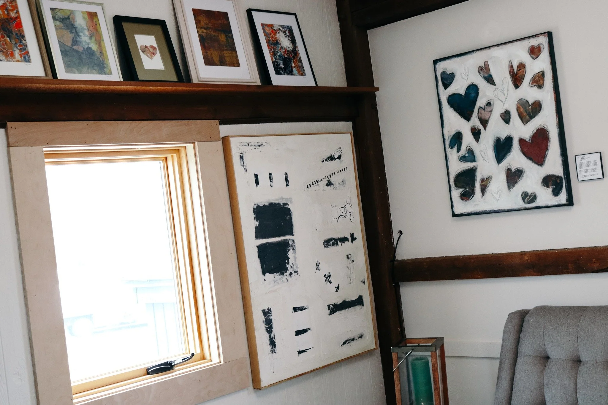 ART AWAITS YOU UPSTAIRS! 🎨

We are proud to showcase local artists at our market! Be sure to venture to our upstairs level, where you'll discover eye-catching pieces in various mediums. From canvas art, to framed prints and hand-painted coasters, th