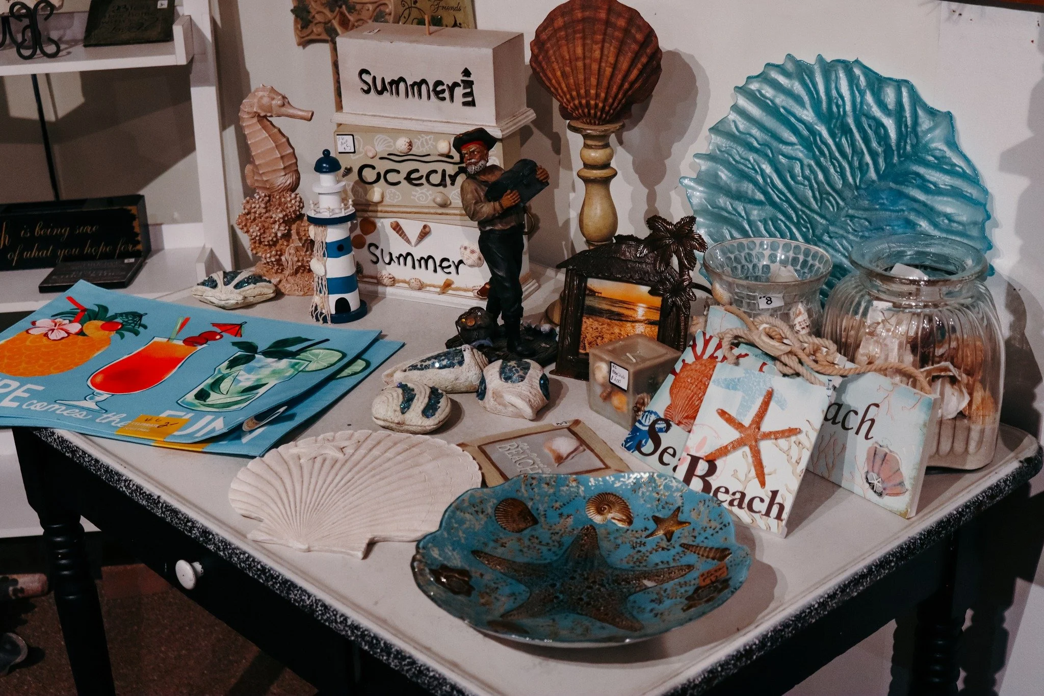 BEACH VIBES FOR YOUR HOME 🐚

Our charming 8,000 square foot space offers over 90+ small shops specializing in home d&eacute;cor, furniture, antiques, rustic accents, and more. Stop in and browse items that fit your home's style - we have a wide vari