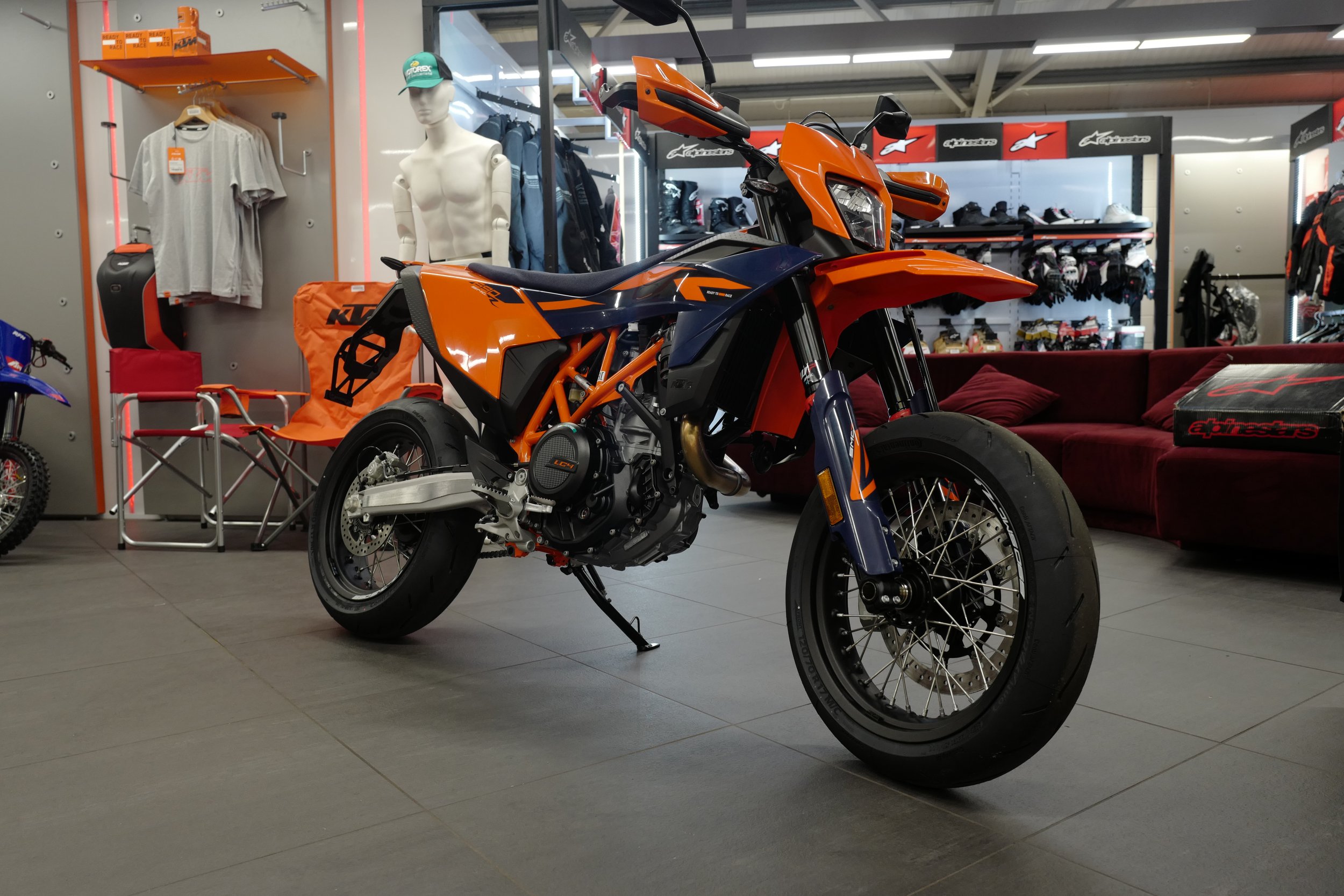 NEW KTM, 690 SMC R