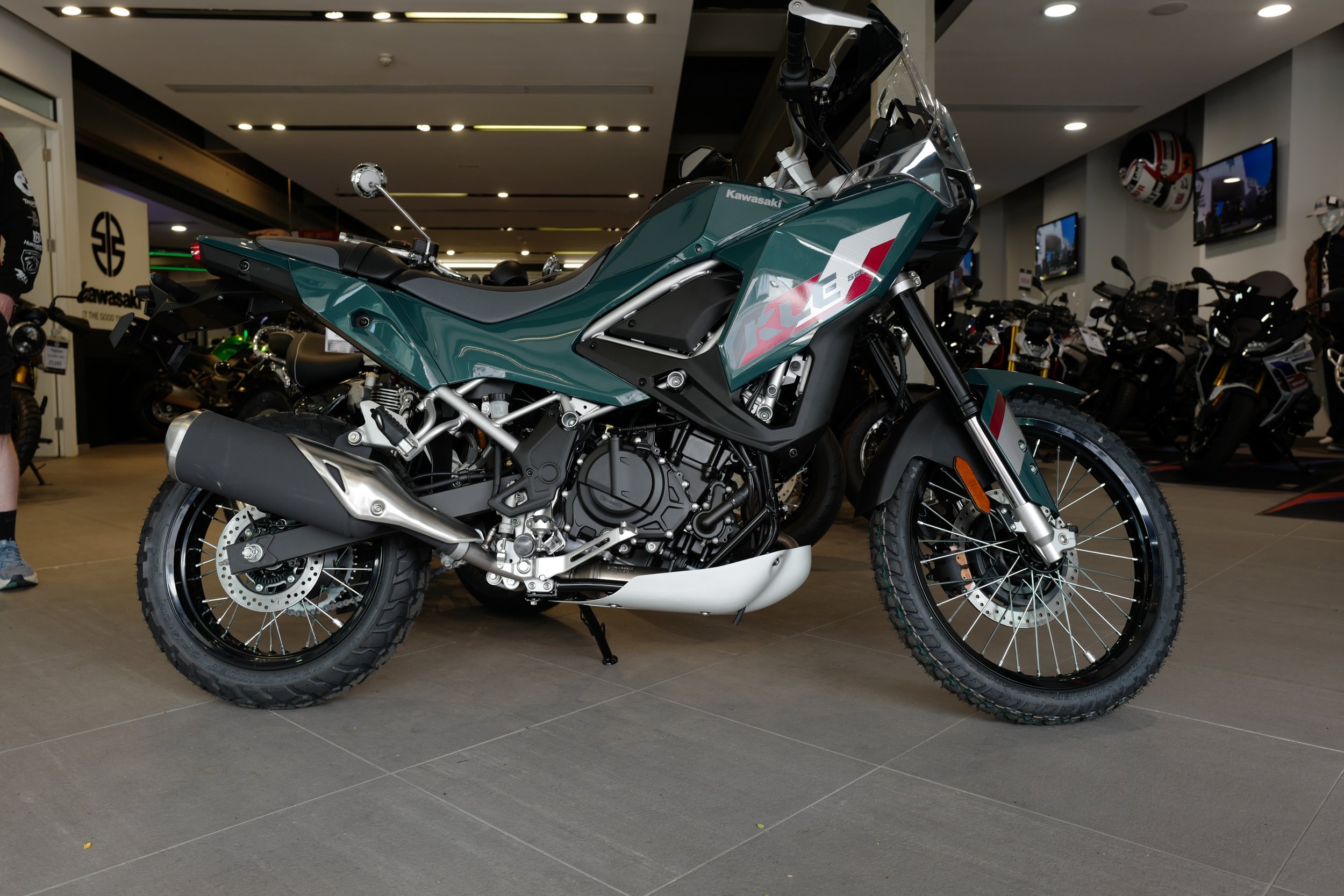 Kawasaki — The Mansell Collection