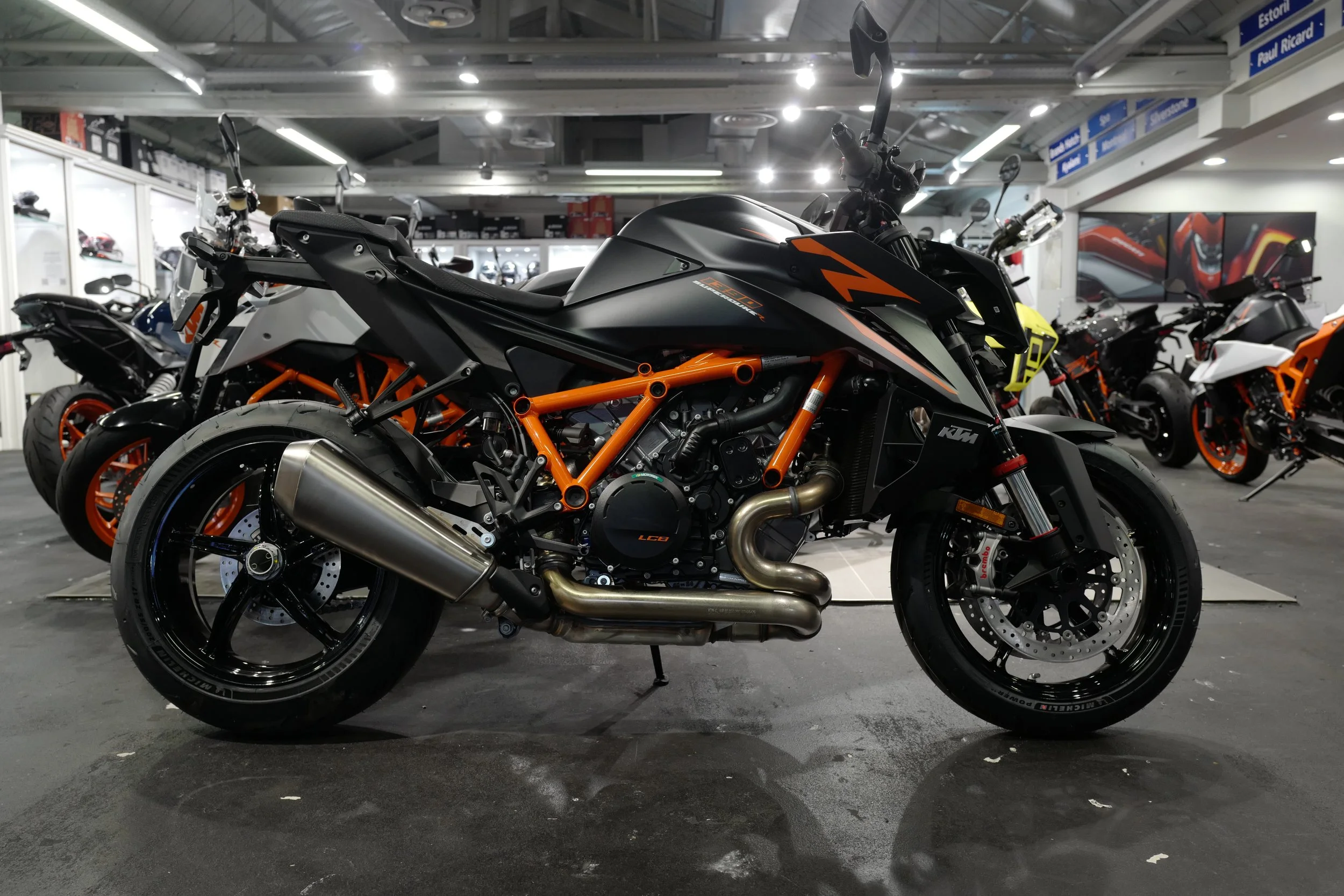 NEW KTM, 1390 Super Duke R
