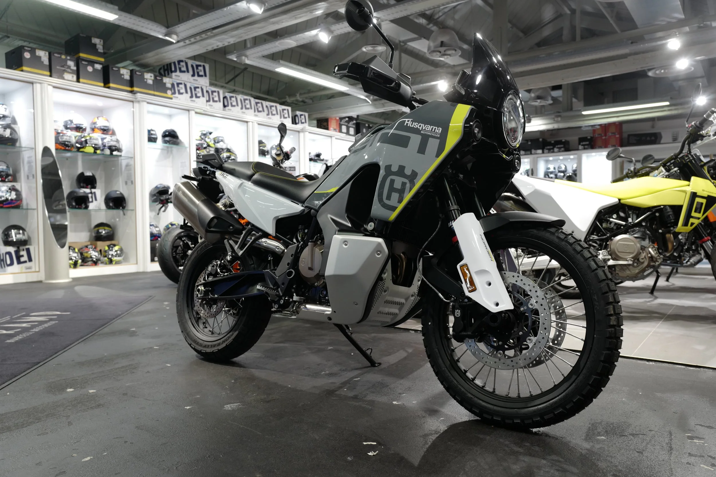 NEW Husqvarna, Norden 901