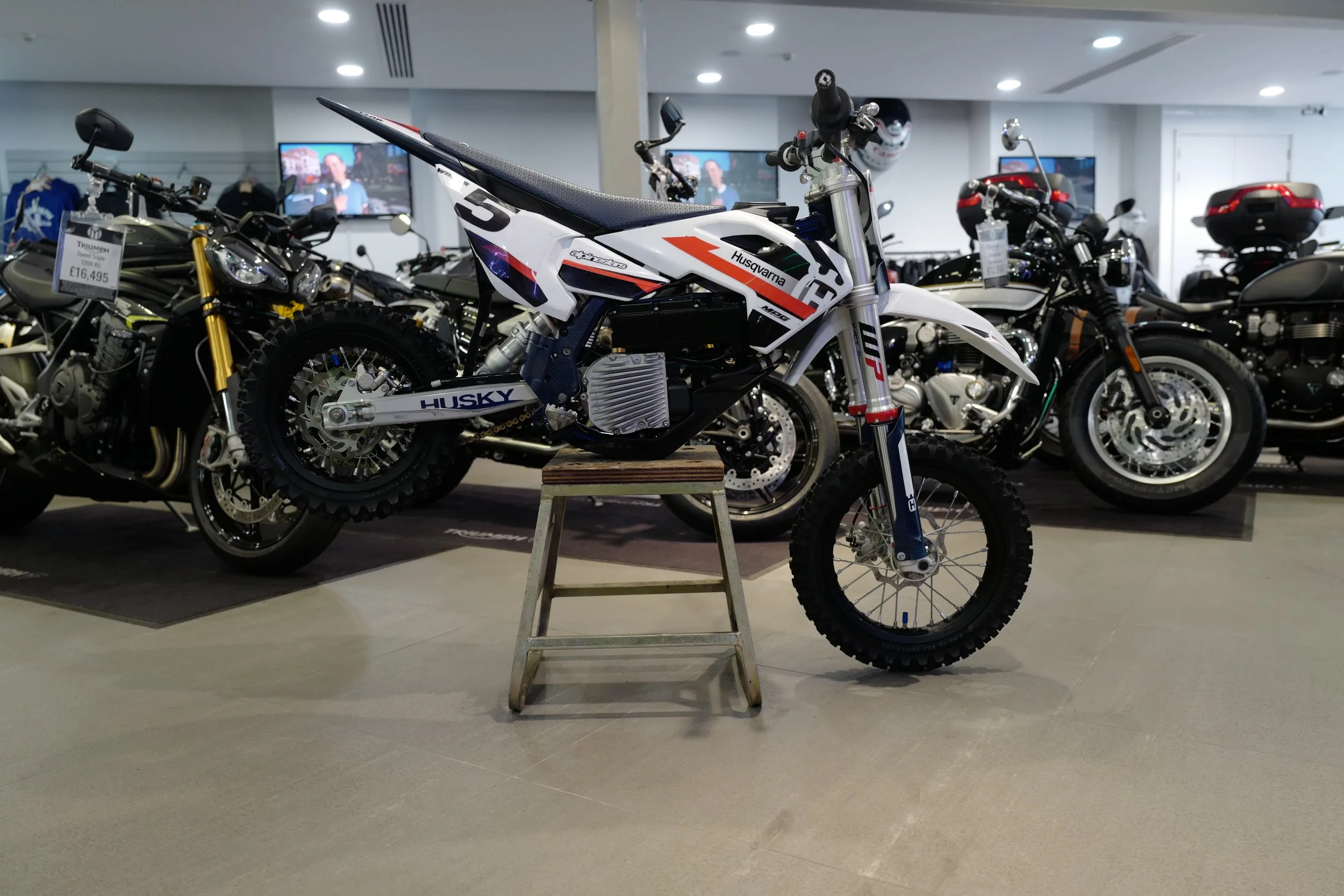 Husqvarna, EE5