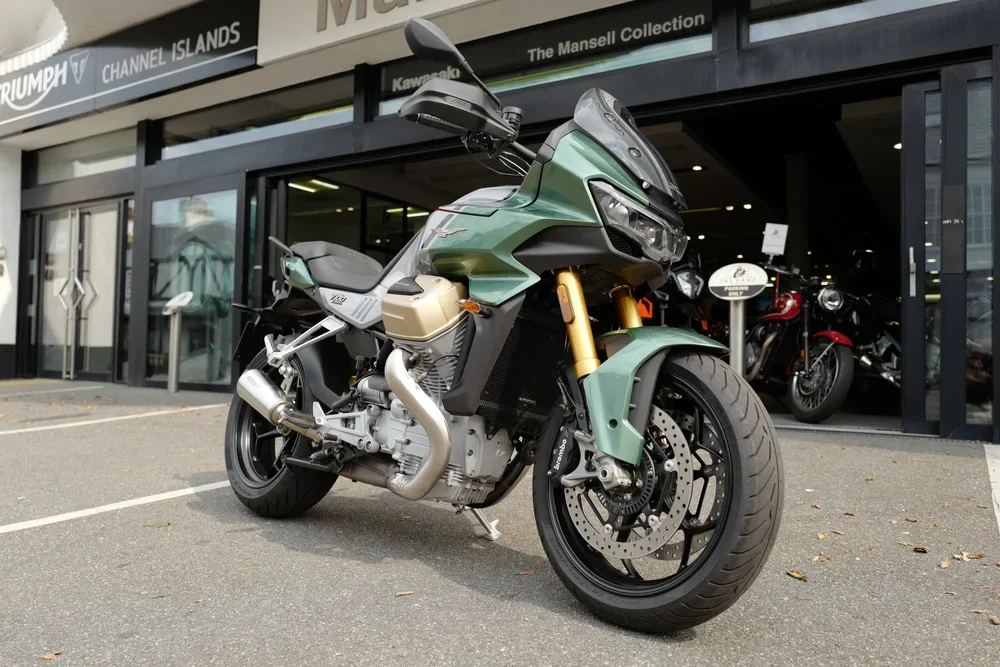 Moto Guzzi, V100 Mandelo S