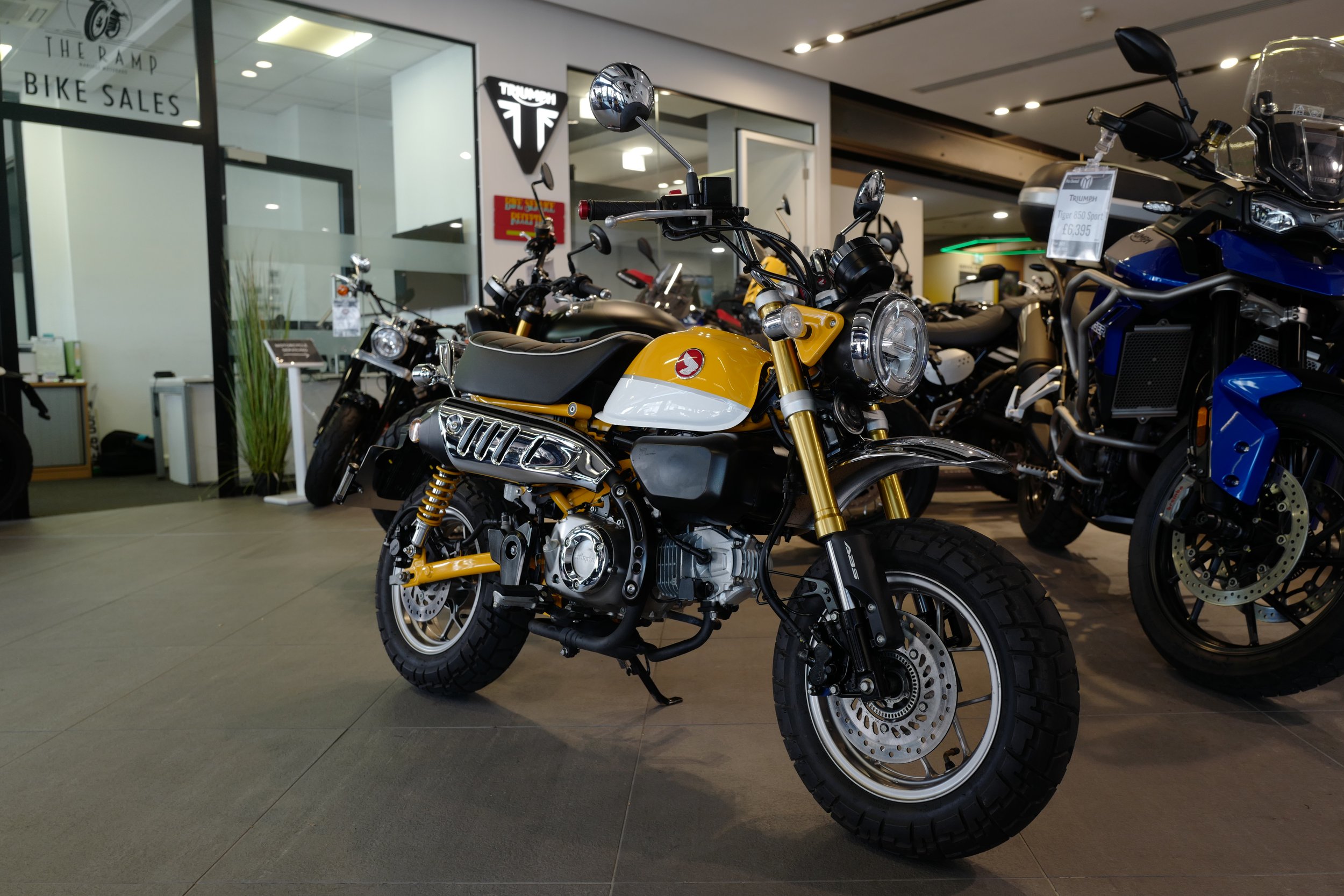 Honda, 125 Monkey Bike