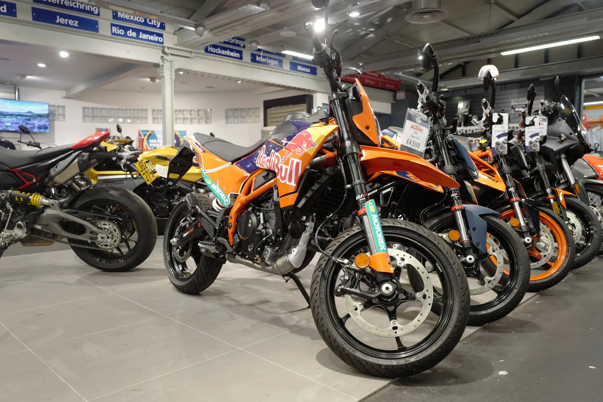 NEW KTM, 125 SMC R