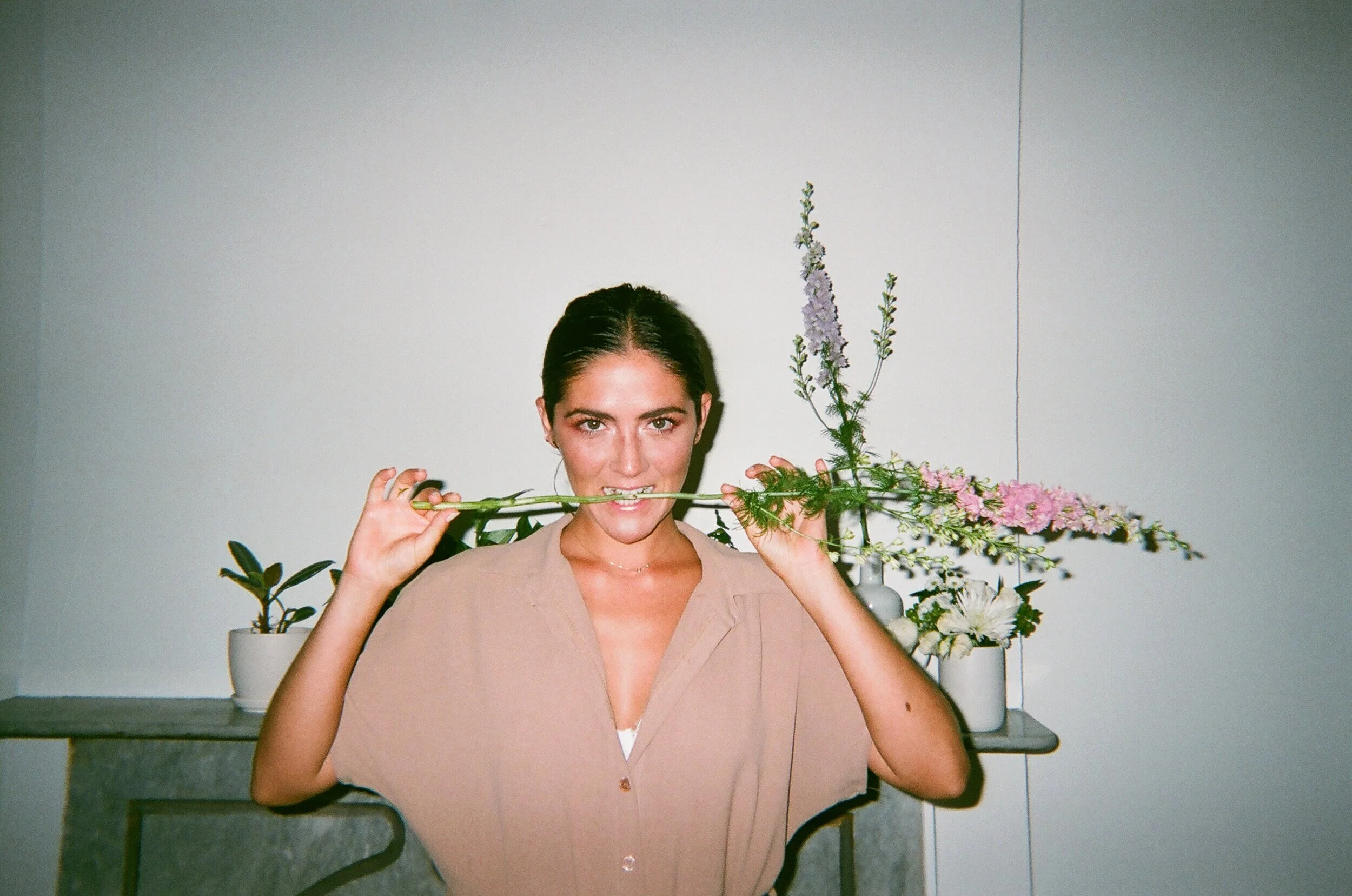 Isabelle Fuhrman — The Bare Magazine