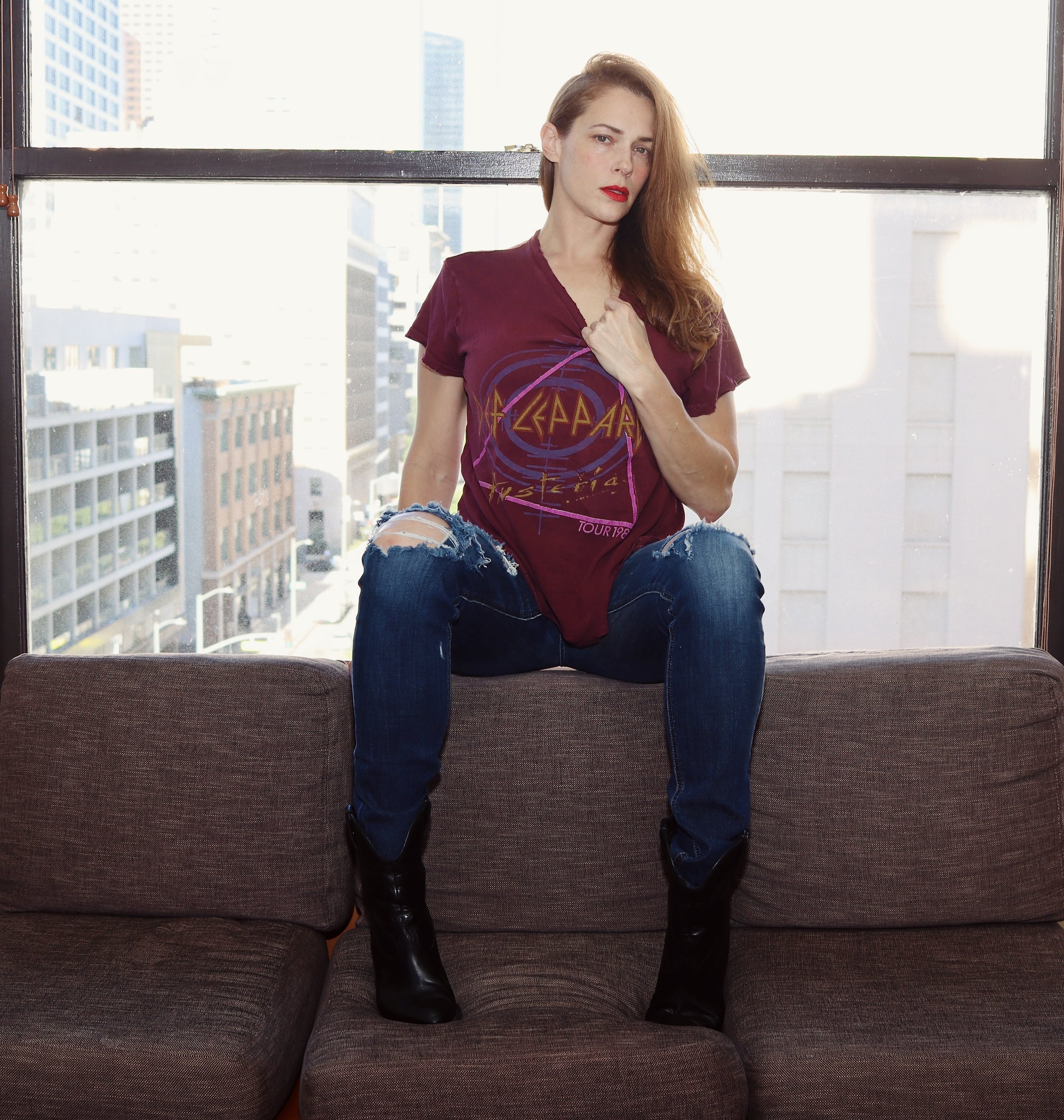 amanda bare selex-5.jpeg