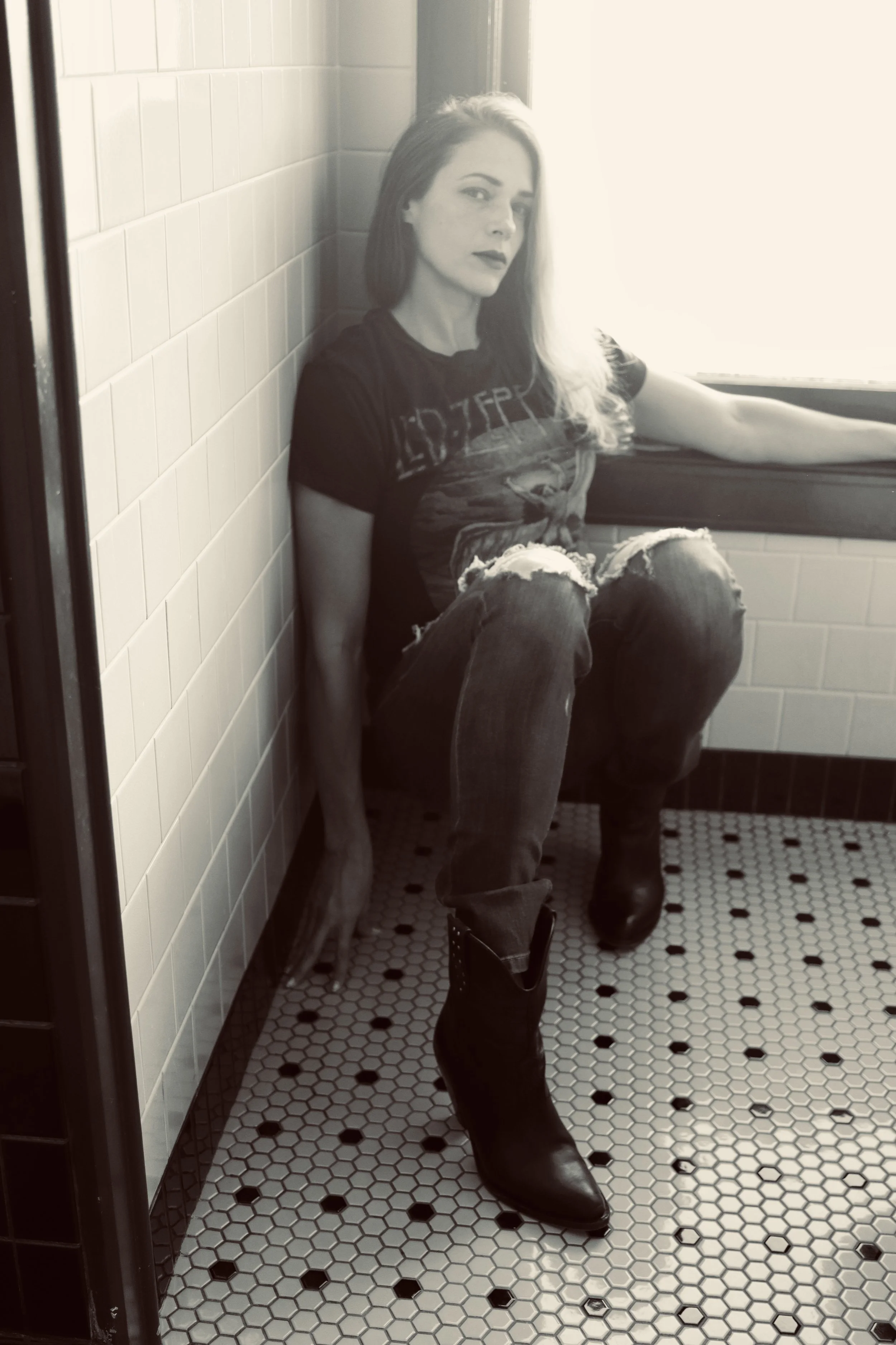 amanda bare selex-2.jpeg