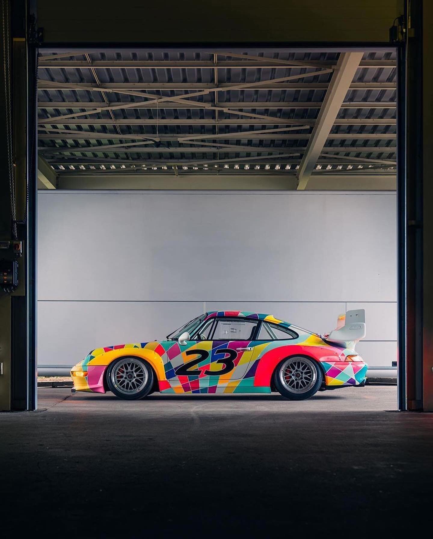 Always stand out 👀

Don&rsquo;t forget to grab your FlatSix Show tickets now on the website 🎟
Both Show Car and General Public tickets are available.
📸 @alexpenfold
#FlatSix #Porsche #Goodwood