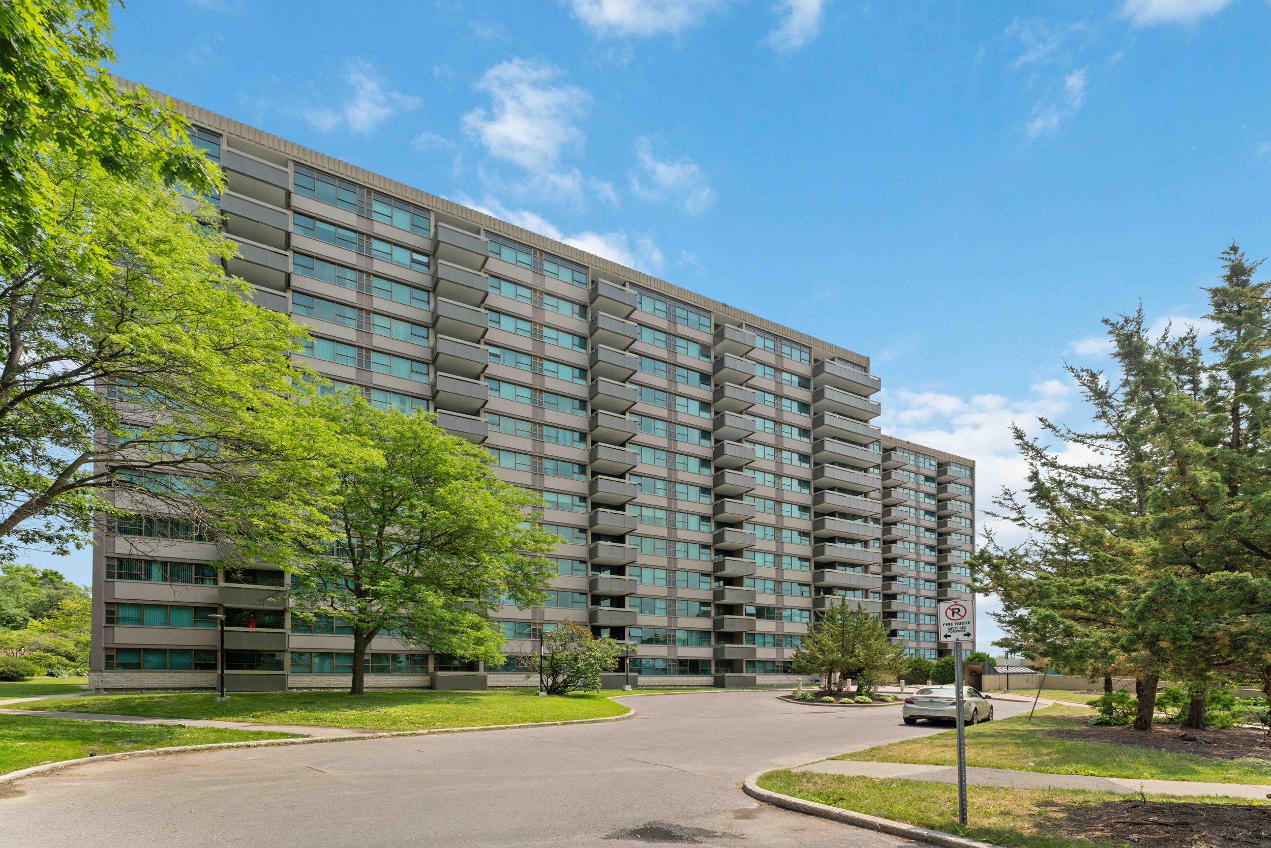 314-555 Brittany Dr. | OTTAWA EAST 