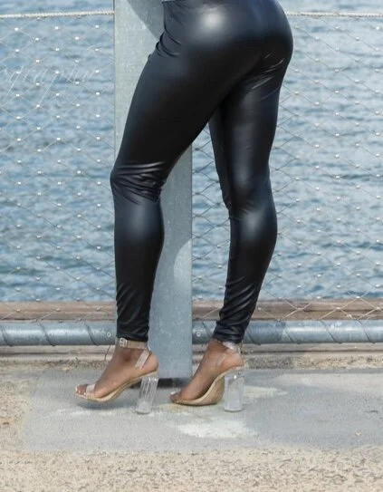 AEA67053-408E-4151-AF93-BF1BC7245C74