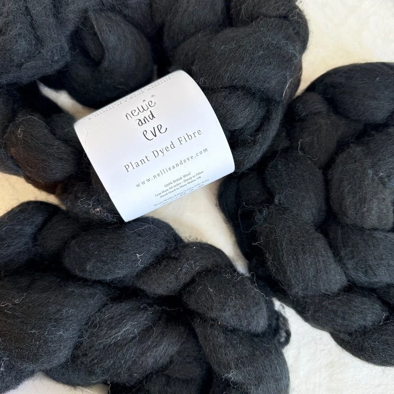 shetland_wool_fibre_darkest_midnight_nellie_and_eve.jpeg