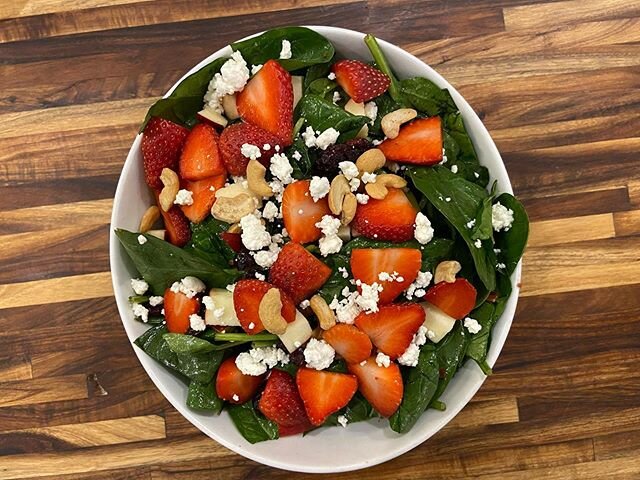 Fresh strawberries on a bed of baby spinach,  tossed with cashews, beets, gala apples, dried cranberries, and Ohio goat cheese.  Try it with our raspberry yogurt vinaigrette!