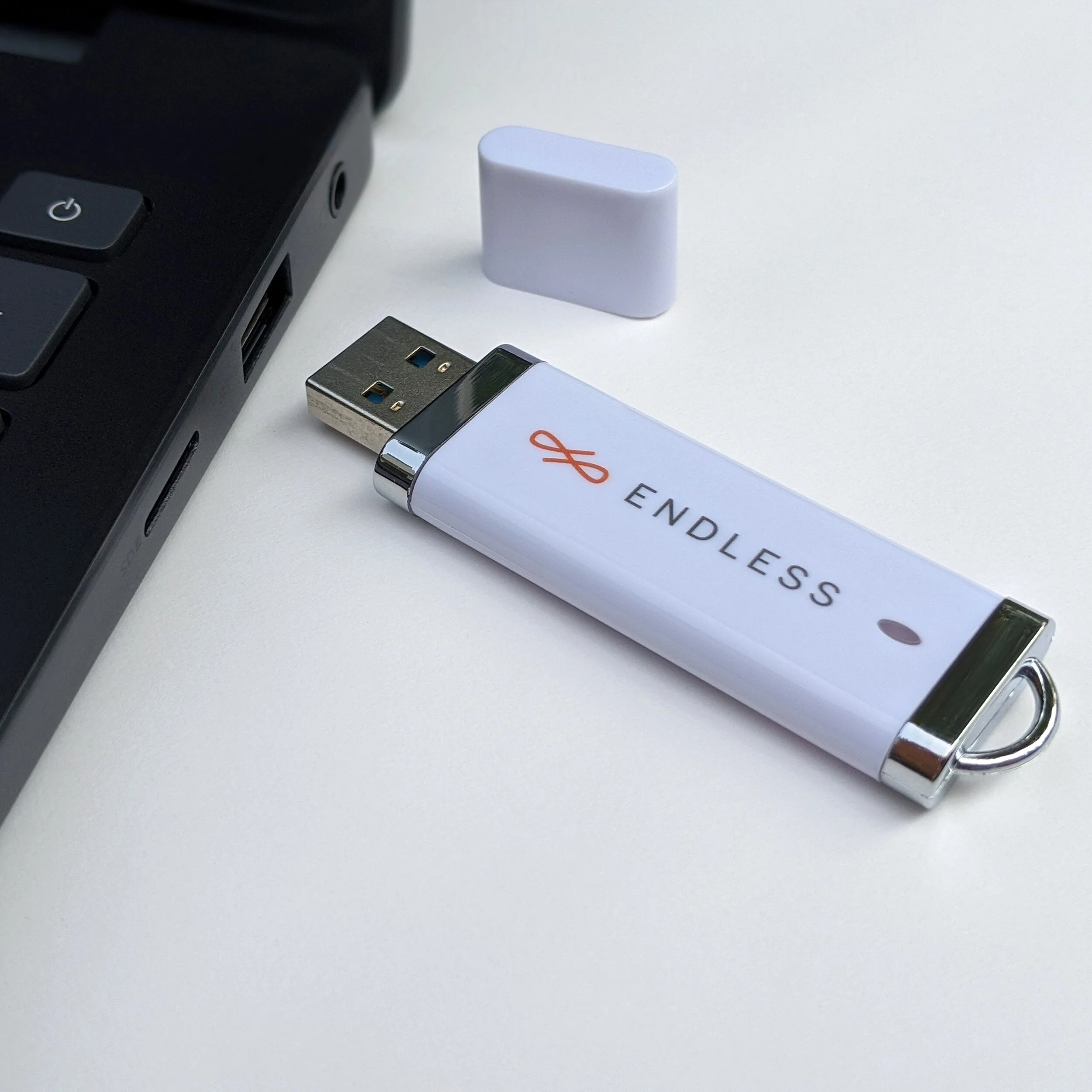 How a Modest USB Will Change Learning Offline: Endless OS Launches the Endless Key 