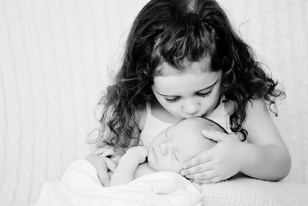 BWEDTSophiaandBeatrixNewBornPhotosbyEllieGrayPhotography(20of68).jpg
