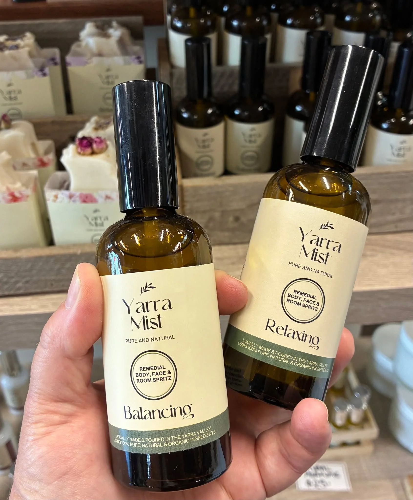 Dropped off a fresh delivery to the lovely Scentsational Flowers this weekend. They include our products in their Hamper range and make custom made Gift Boxes with your favourite Yarra Mist. Teamed up with a beautiful posy or bouquet it makes for the