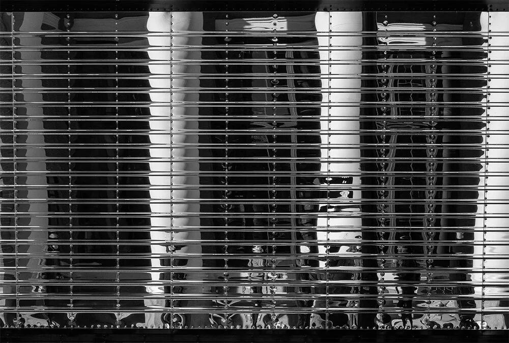 Daniel Mosquin Waterfront Station, 2020 The Iconic columns of Waterfront Station have presided over the theatre of the city's streets since 1914. Despite the ever-changing stories at their foundations, it is rare to see the columns themselves i