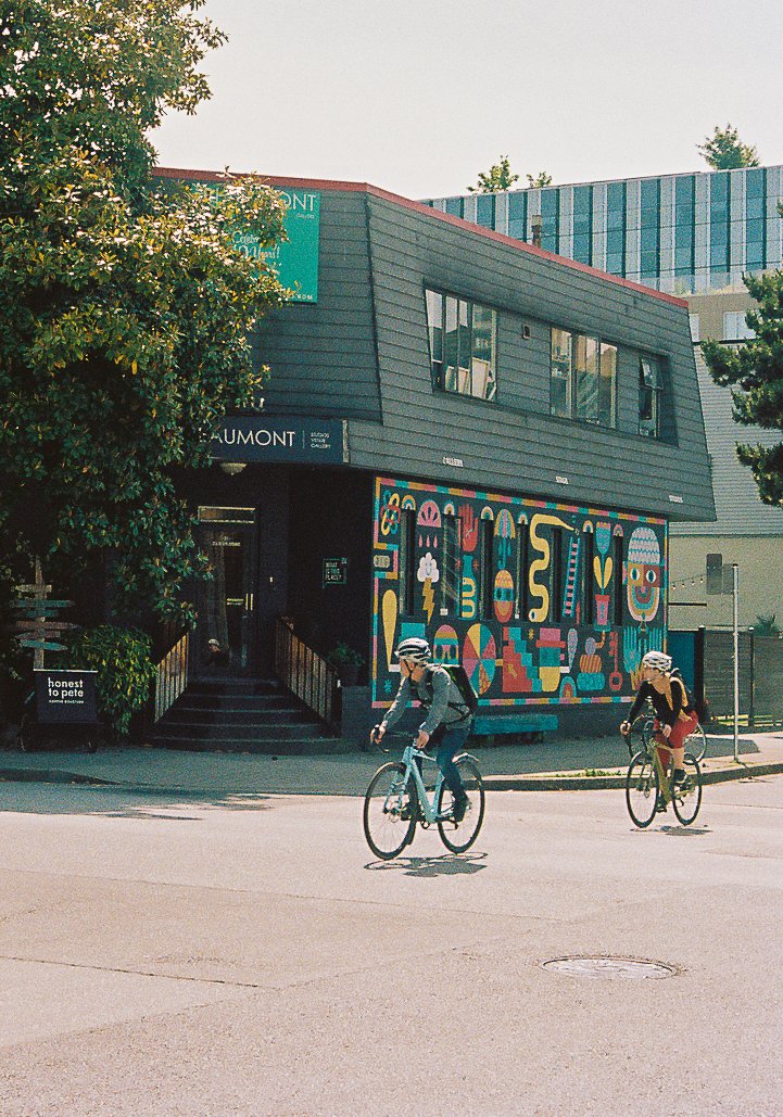 Adam Vaz / I shoot film and digital and have been exploring the world of street photography since moving to Vancouver. I tend to gravitate to warm bright colours as it always makes me feel happy when I look back at photos. IG @adamvvaz