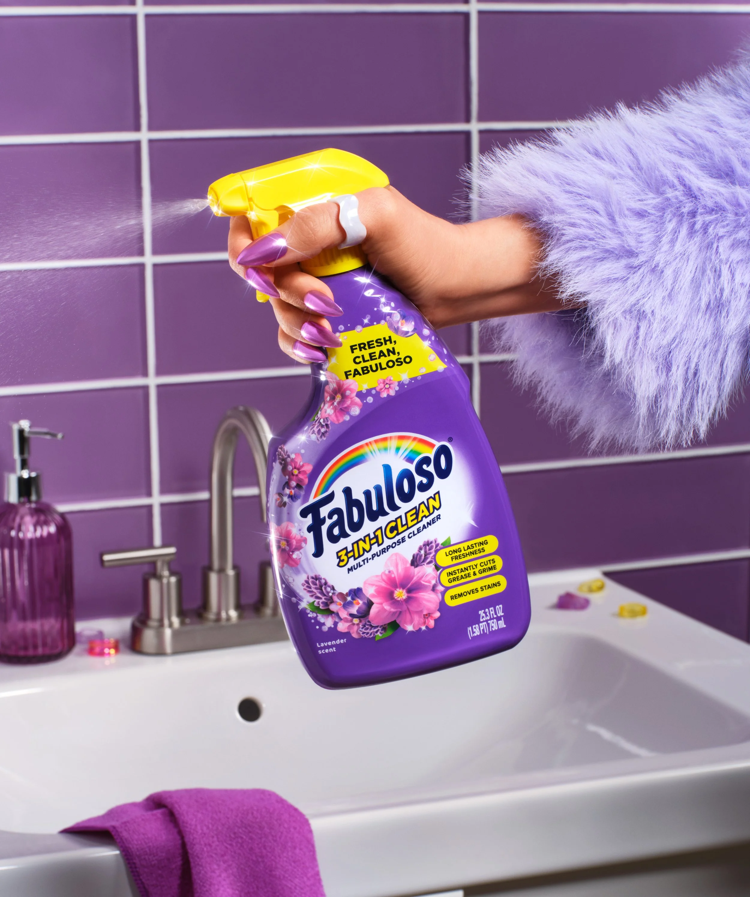 26-01 3456-05C ABM_CLG FABULOSO SPRAYS ARE HIGH FASHION_SRGB300.jpeg