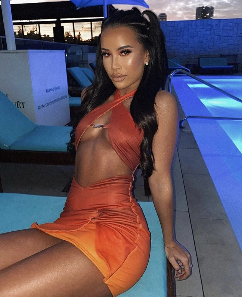 I.AM.GIA — Hiring Outfit