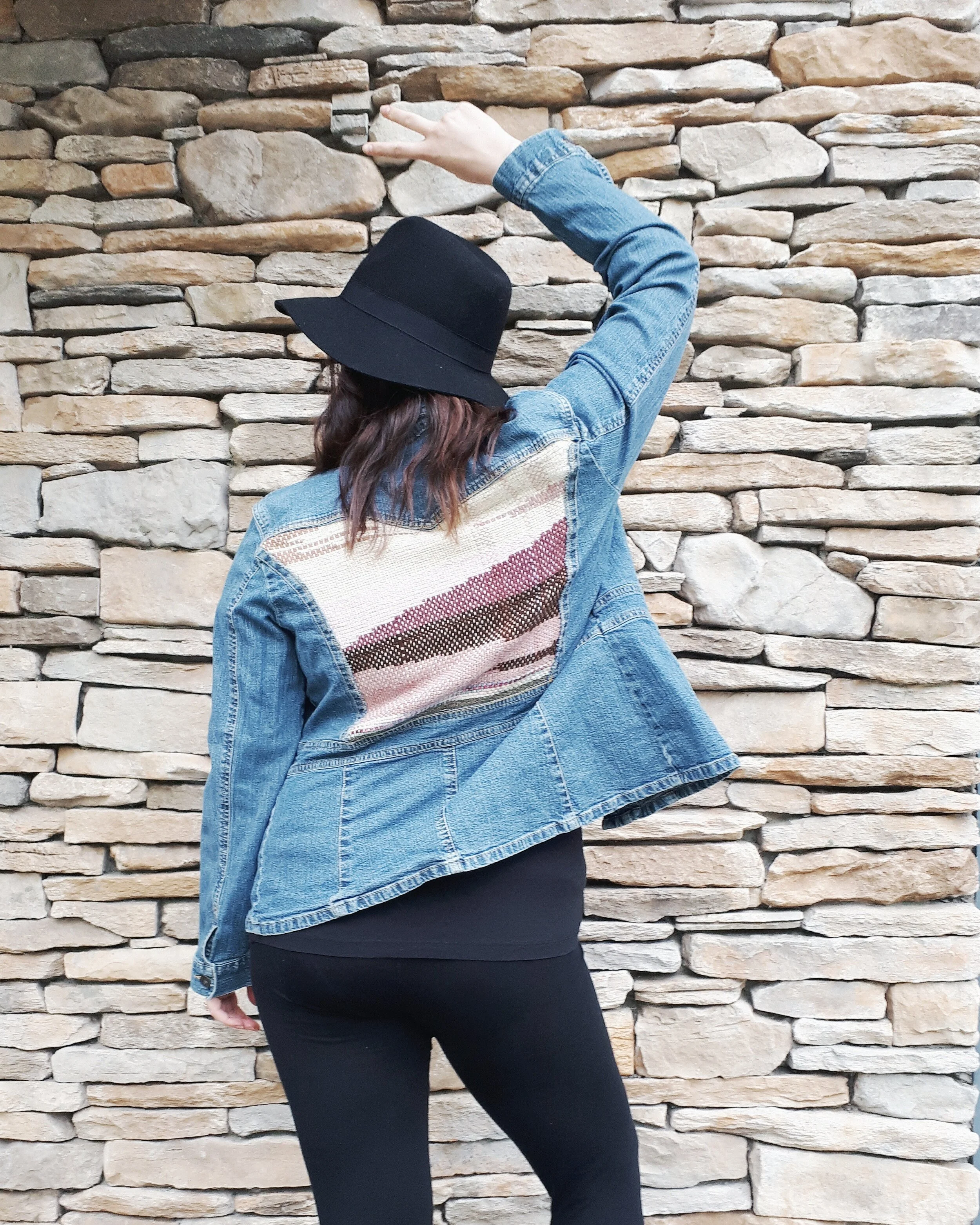 10+ Ethical and Sustainable Clothing Brands for the Conscious Traveller