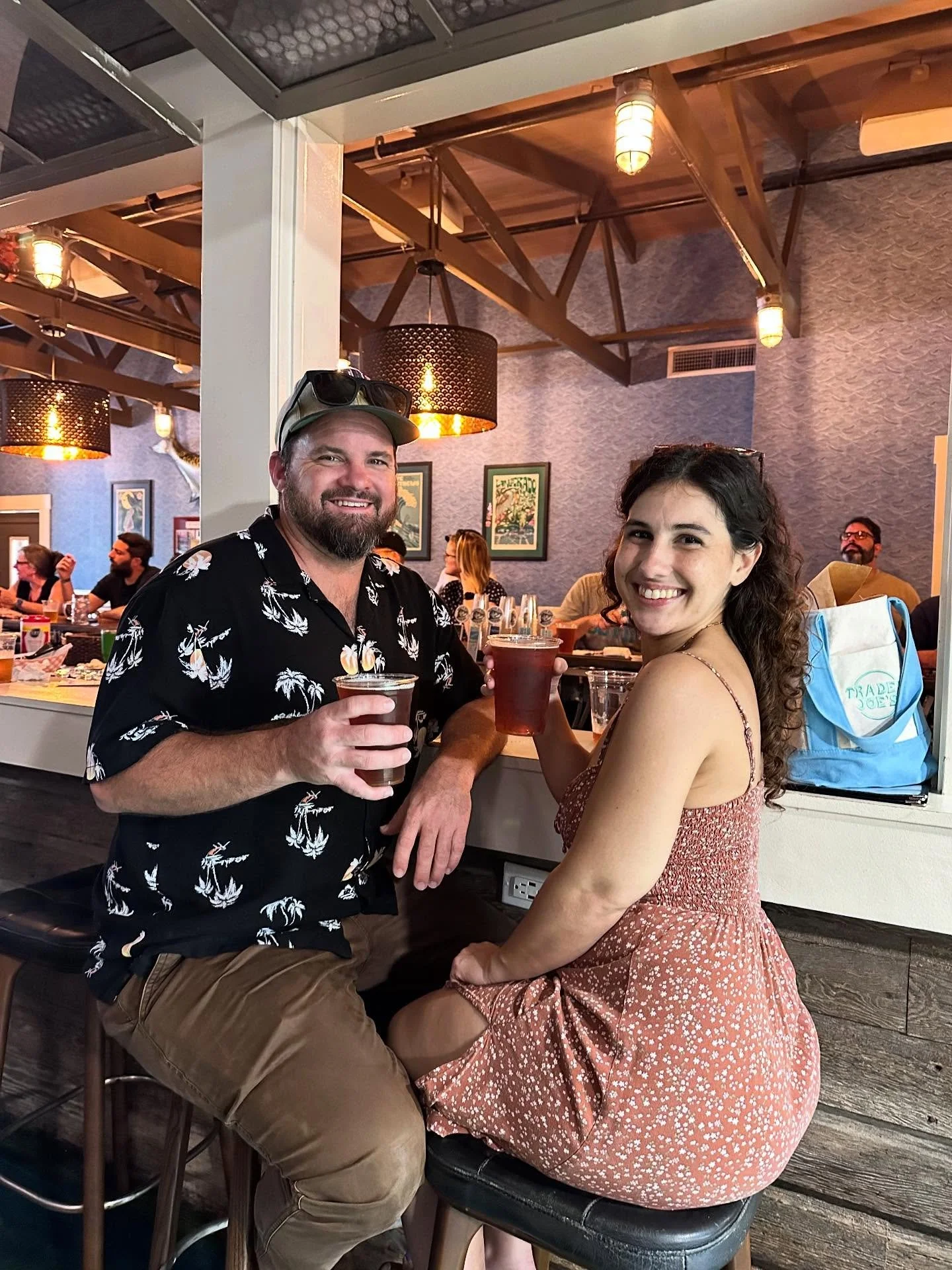 It&rsquo;s Friday Jr. all! Hope you&rsquo;re getting into something local this weekend. 

Flamingo Flea Upcoming Markets: 

Today, Thursday October 2nd 
Ladies Night Market and free drinks for girls
6:30-9:30 
@theshorely_ftl 

Saturday, October 11th