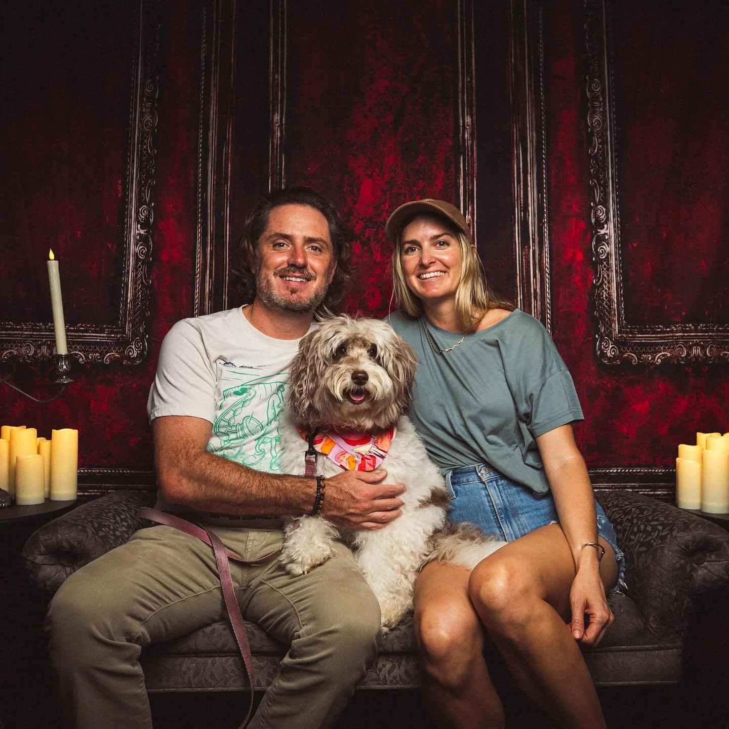 Happy Halloween from us at The Flamingo Flea! Hope your day is filled with delightfully spooky adventures. 

Obsessed with our photo from our Puppy Brunch vendor and photographer @toebeansphotography