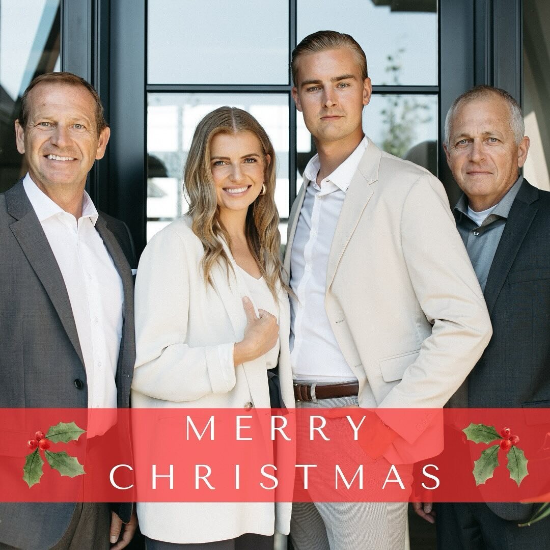 From our family to yours, Merry Christmas and a Happy New Year 🎄