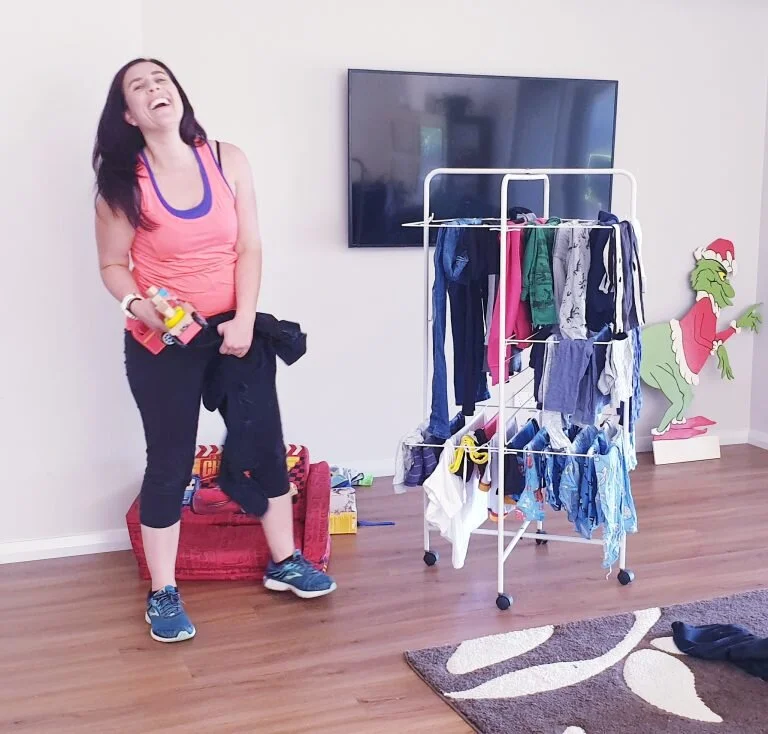 Letting Go of Expectations   Firstly, you need to let go of any expectations around what constitutes a workout. For most people, this ‘perfect’ workout is doing a class or going to the gym that last for the traditional 60 minutes. A workout doesn’t necessarily need to last that long, in fact research has shown that a 20 minute HIIT (High-Intensity Interval Training) workout is a really effective cardio and strength training workout and continues to burn fat for hours after the workout. Having said that, sometimes a 20-minute workout in your day isn’t even a possibility. On those days you need to keep in mind that a 5 minute or 10-minute workout is still more than no workout at all.    Chunk Away Your Day   When you have a baby or a young child you often start the day enthusiastically with all the plans and you end the day wondering where the time went. It is much easier to find time in your day when you find small chunks. For example, if you can schedule in 5 minutes at breakfast, 5 minutes before lunch, 5 minutes before you cook dinner and 5 minutes after the baby goes to bed, that’s 20 minutes of exercise you have achieved in your day. In fact, here is a 5-minute workout for you to get you on your way:  http://bit.ly/5minworkout_MumMeFitTime