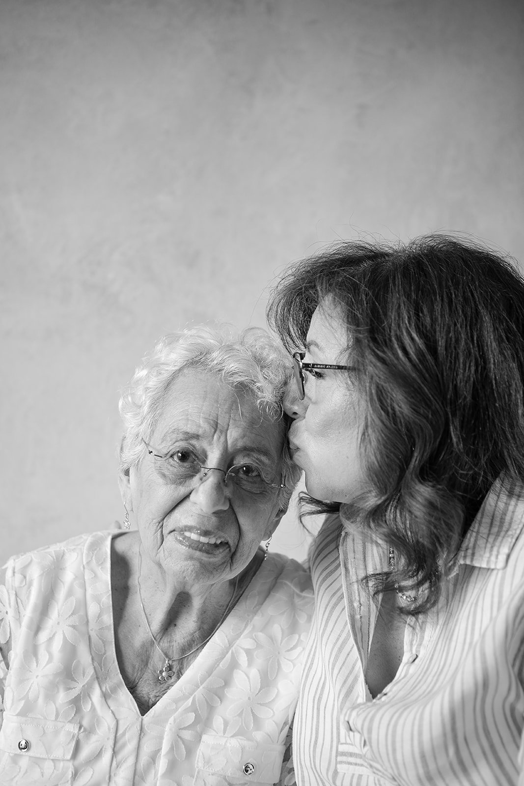 Vicky-mom and daughter-photo-session-Darien Photography-Nashville (22)_websize.jpg