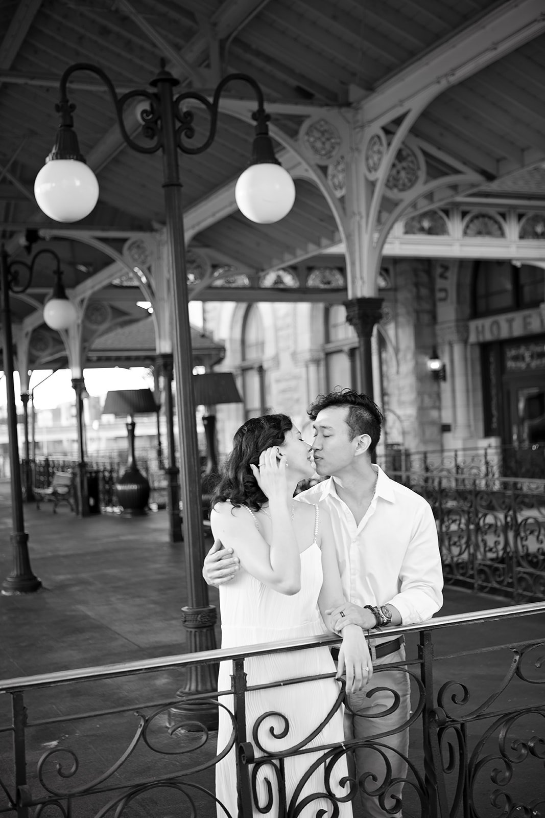 R+S-Engagement pictures-union station-downtown-nashville-Darien Photography (95).jpg