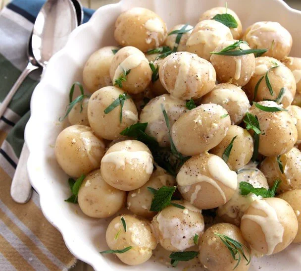 Potato salad with corn &amp; spinach