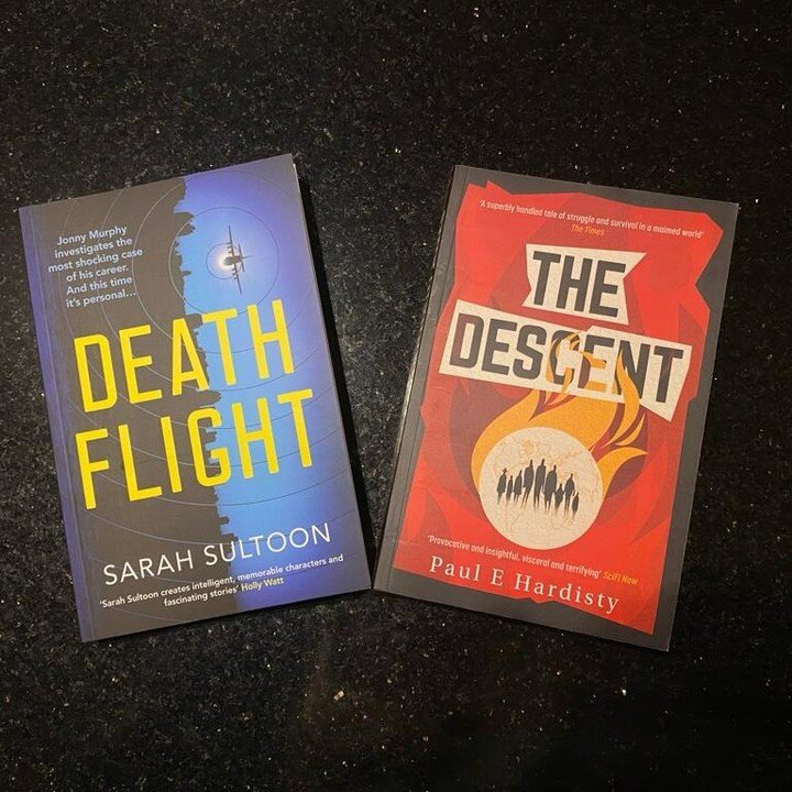 Look at this fabulous #bookpost!
 
#DeathFlight by @sarahsultoon: the next shocking Jonny Murphy investigation &amp;
#TheDescent by @paulhardisty, the prequel to his gut-wrenching climate thriller #TheForcing.

I love these #TeamOrenda authors' books