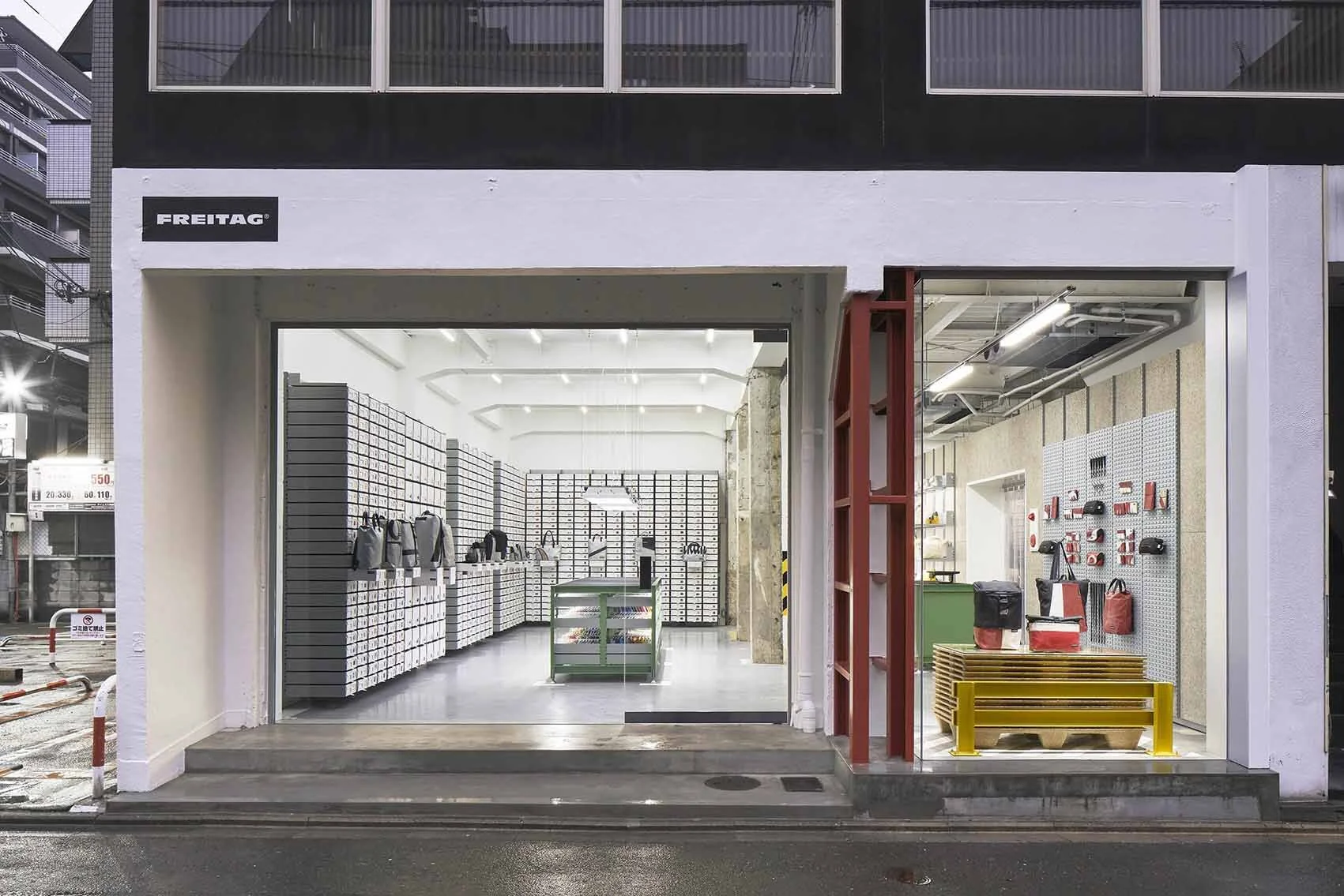 FREITAG Store Kyoto by TORAFU ARCHITECTS