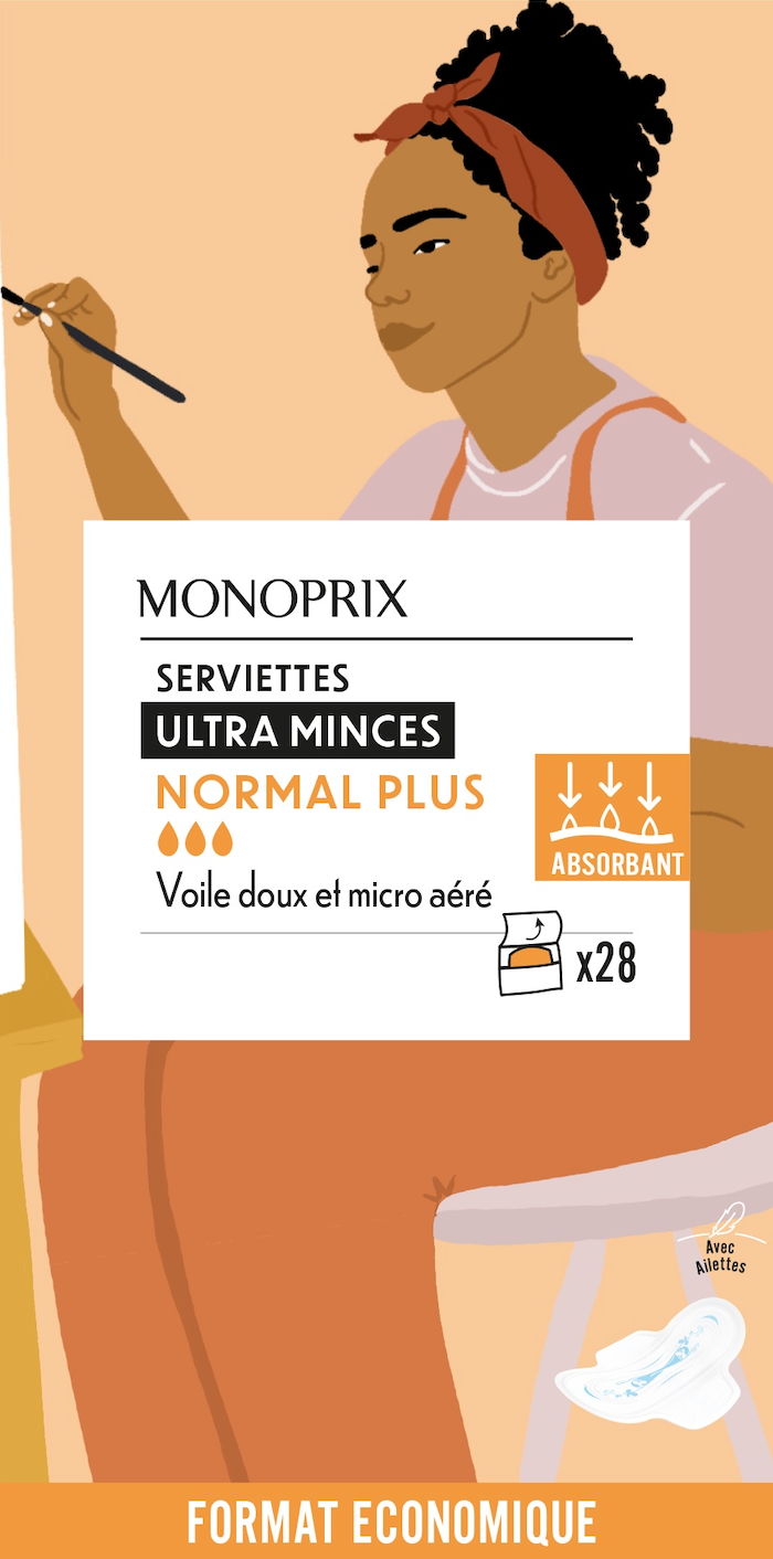 Paquet de serviettes hygiéniques Monoprix Ultra Minces Normale Plus avec 28 unités, conception illustrée d'une femme avec un bandeau, en arrière-plan un fond beige et un chiffon en tissu blanc avec une ailelette.