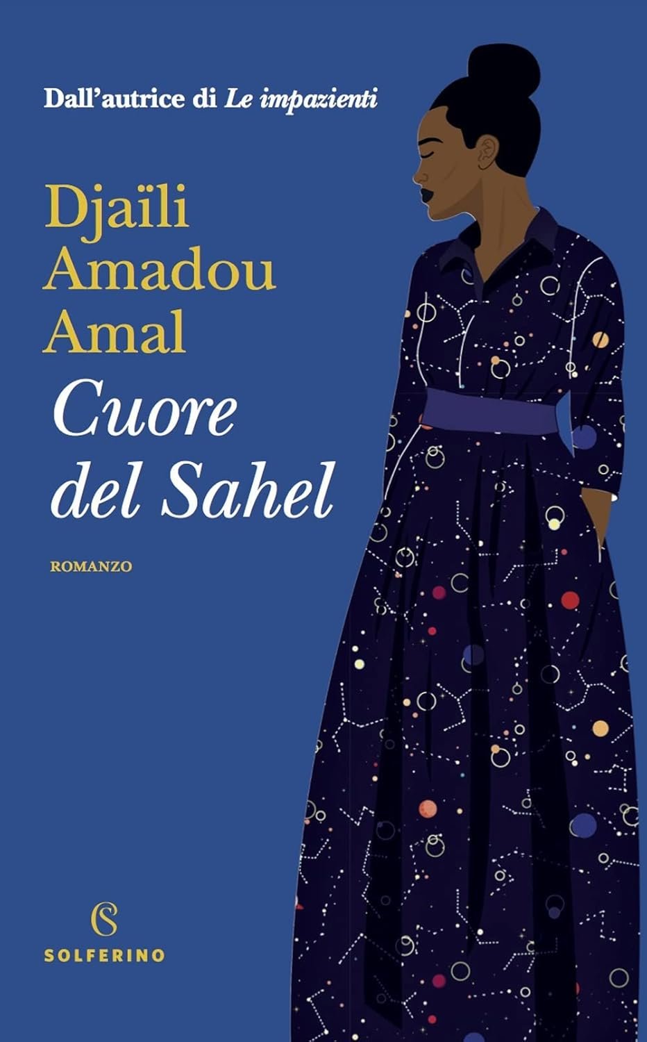 Couverture du livre "Cuore del Sahel" par Djaïli Amadou Amal, avec une illustration d'une femme en robe à motifs cosmiques sur fond bleu.