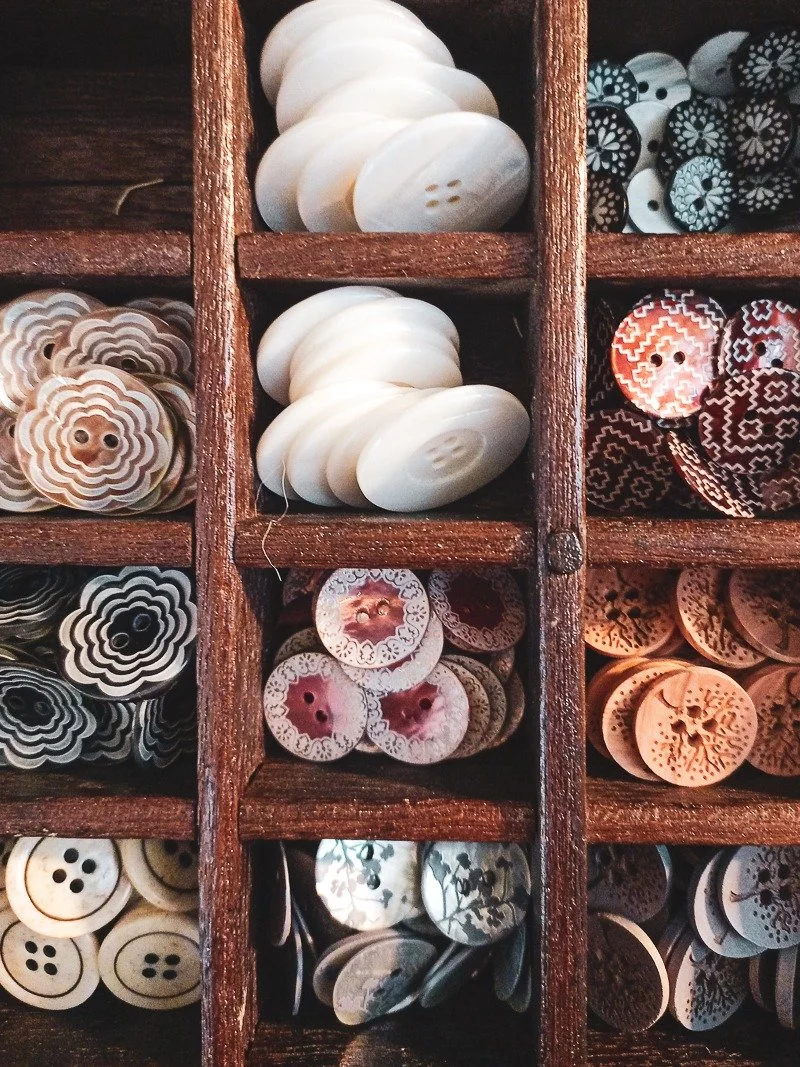 The button tray is filling up nicely!

A little insight into how my day is going so far - I've been on a waiting list for over 10 months to see an NHS Physiotherapist. Just got an appointment - it's a telephone appointment!! Call me old fashioned, bu