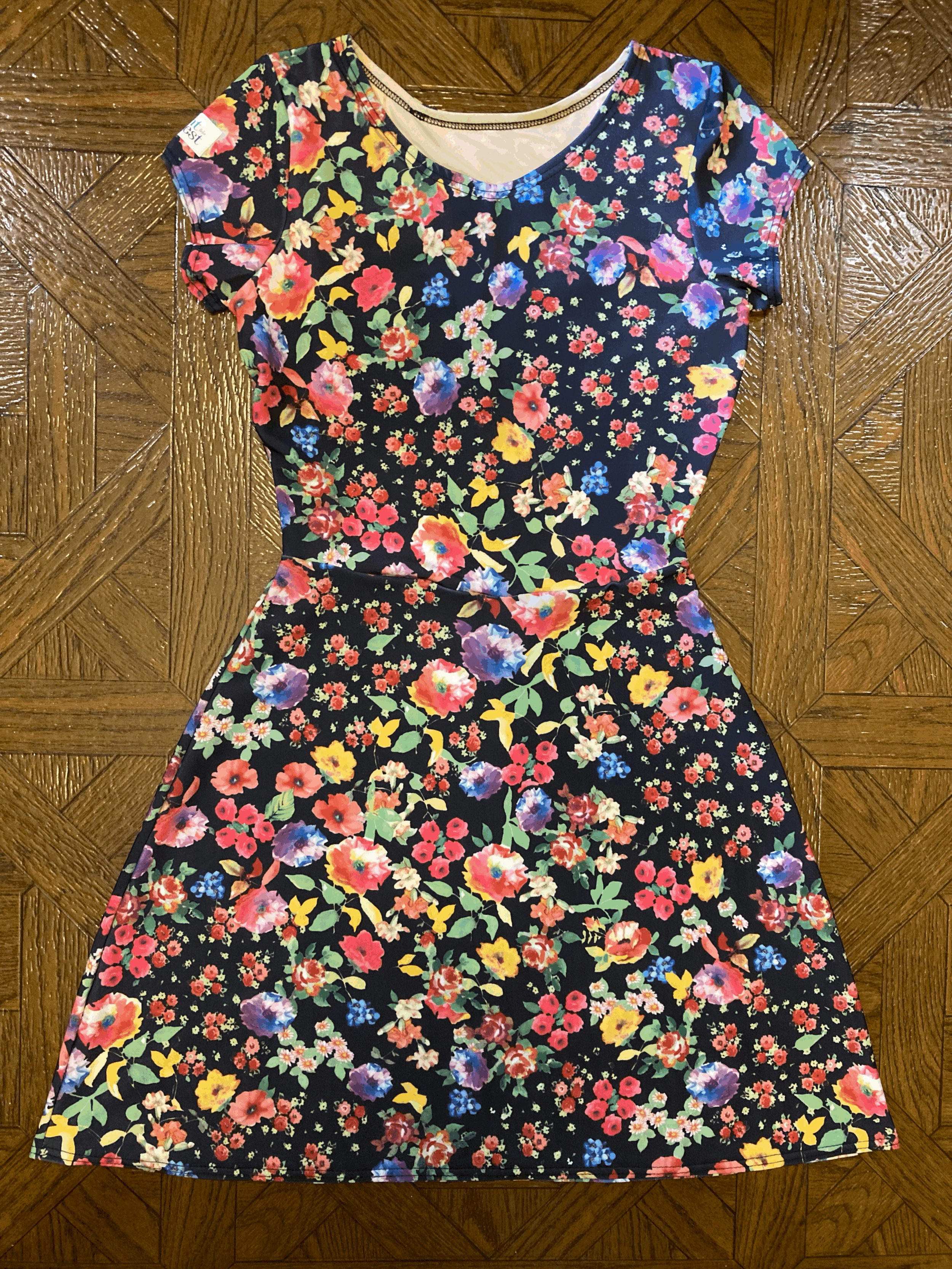 L72: Ladies- Style 1 (Size S)