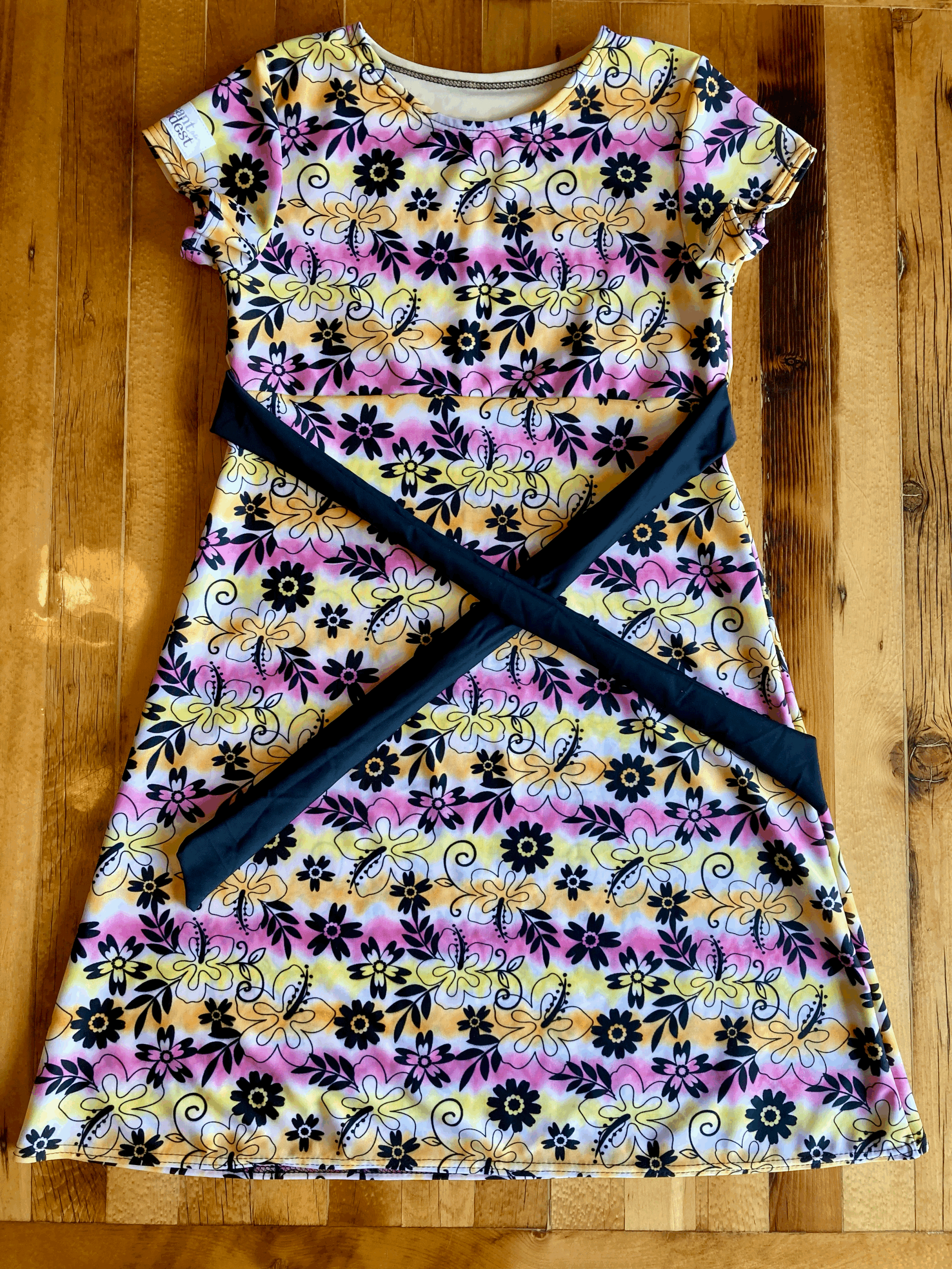 G15: Girl's- Style 2 (Size 14)