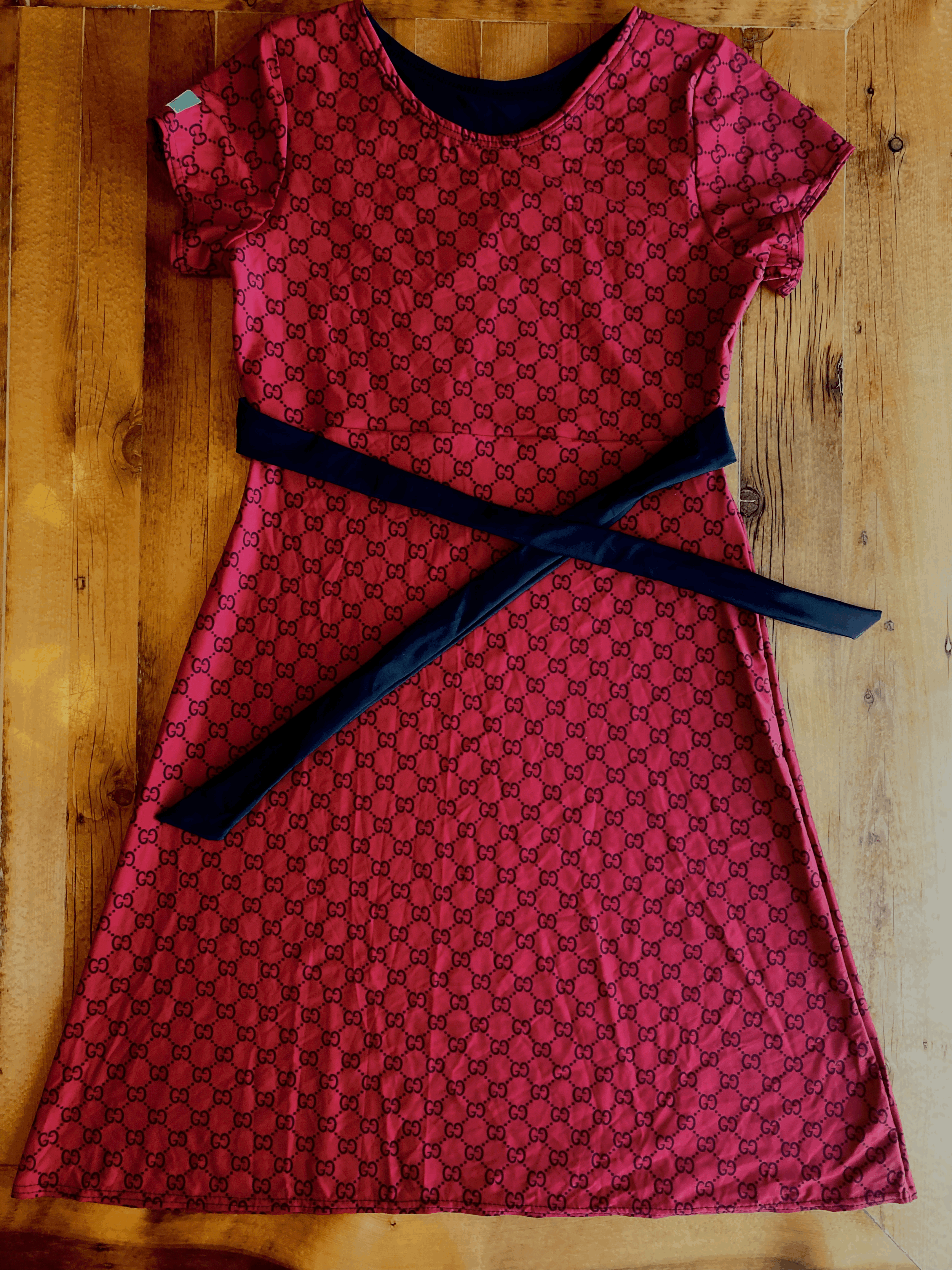 L19: Ladies- Style 2 (Size S)