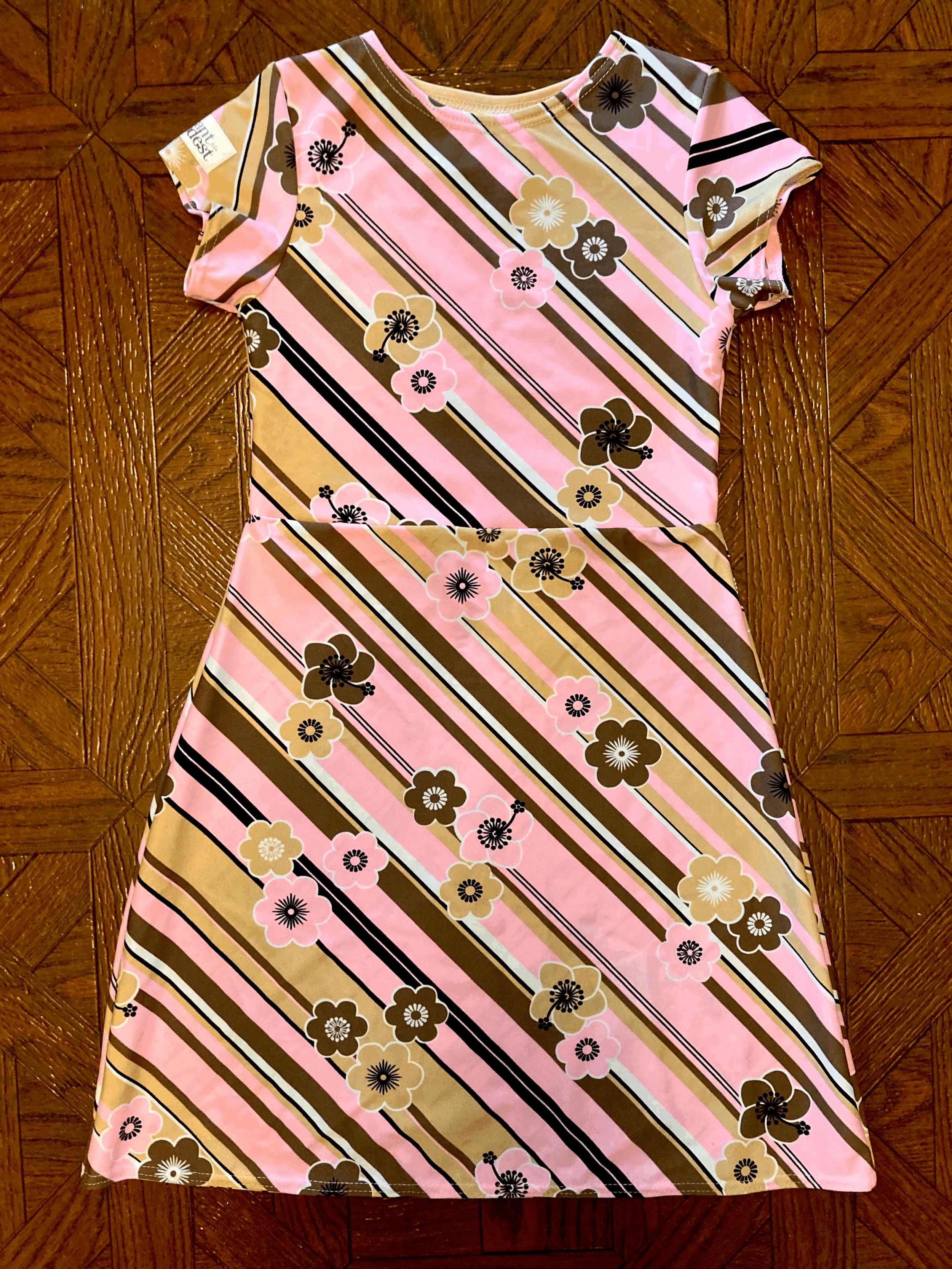 G40: Girls- Style 1 (Size 10)