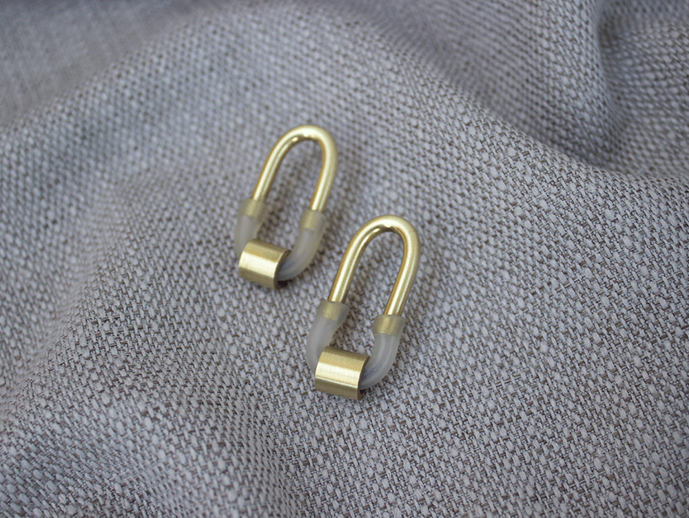earrings.png