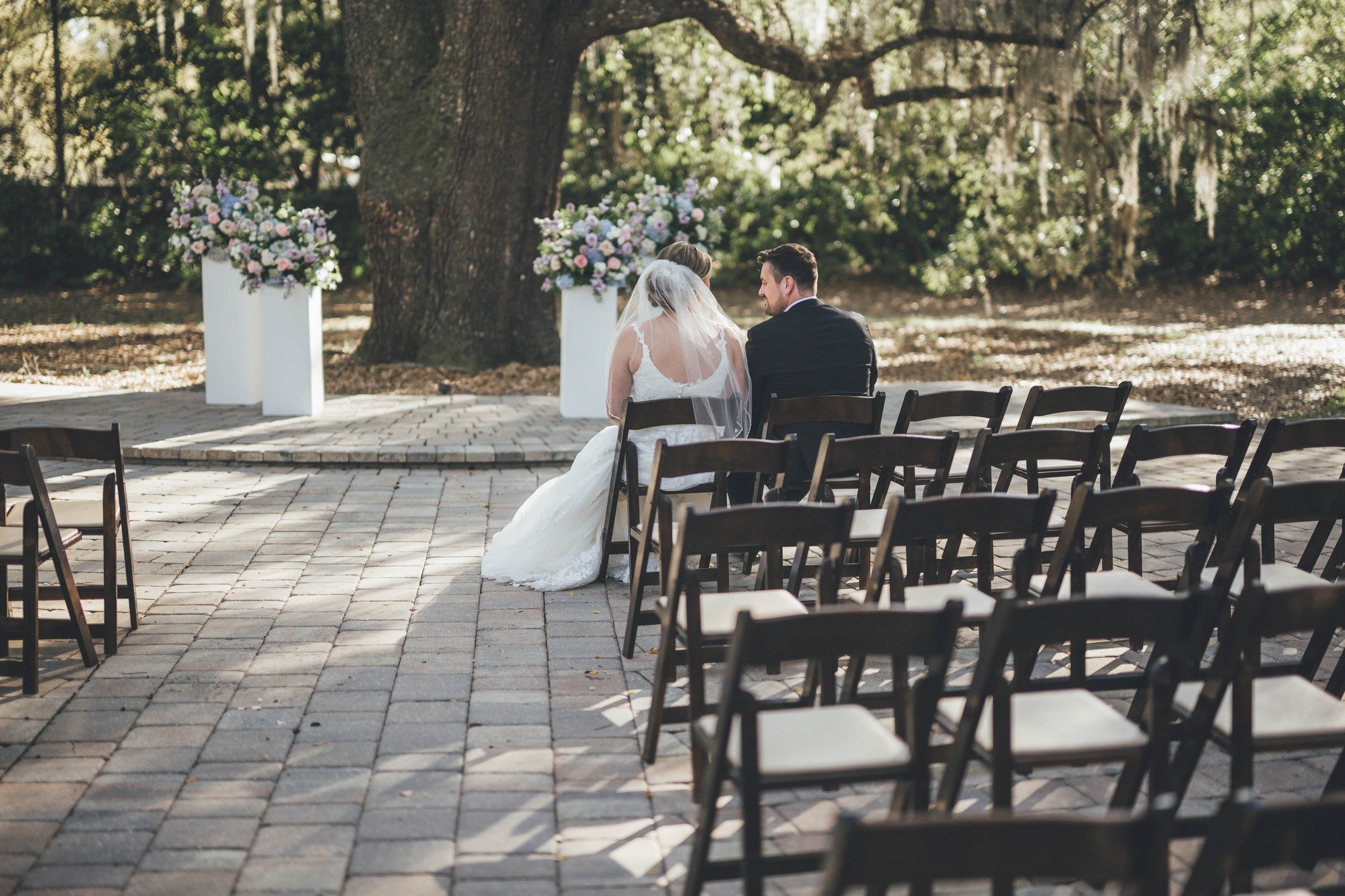 &quot;Being deeply loved by someone gives you strength, while loving someone deeply gives you courage.&quot; &mdash; Lao Tzu

@coastalcoordinating | @bow_tie_photo | @maliafloraldesign