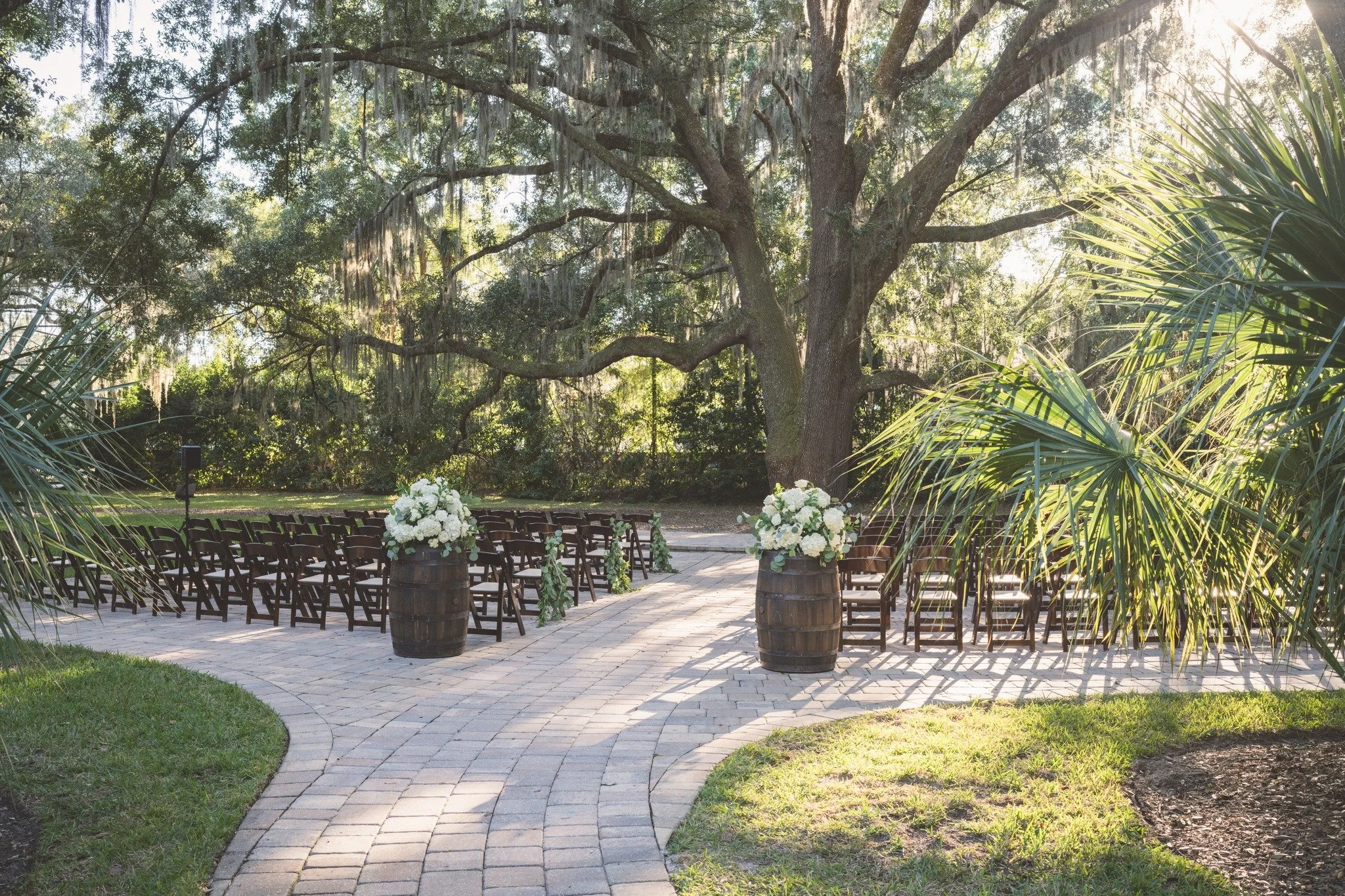 If you are asked a very special question this Valentine&rsquo;s weekend and your answer is yes, we know the perfect place for your next beautiful moment. 💍

Bowing Oaks is a premier Jacksonville, Florida wedding venue where timeless outdoor ceremoni