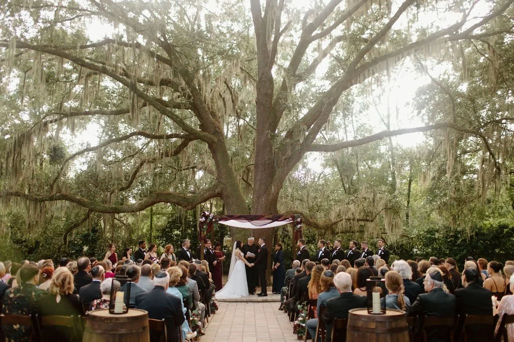 Love is beautifully expressed in many traditions, and at Bowing Oaks, we are honored to provide a setting where every faith and culture can be celebrated with meaning and authenticity. Beneath the canopy of our grand oaks, this Jewish wedding ceremon